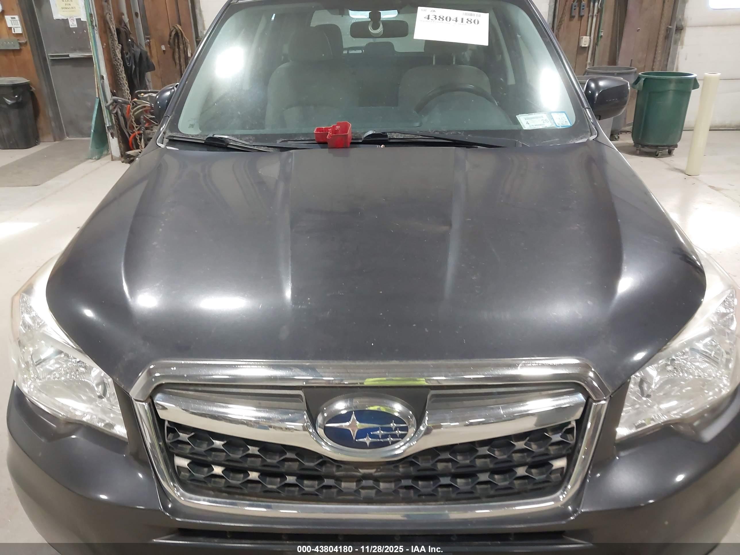 SUBARU FORESTER image 6