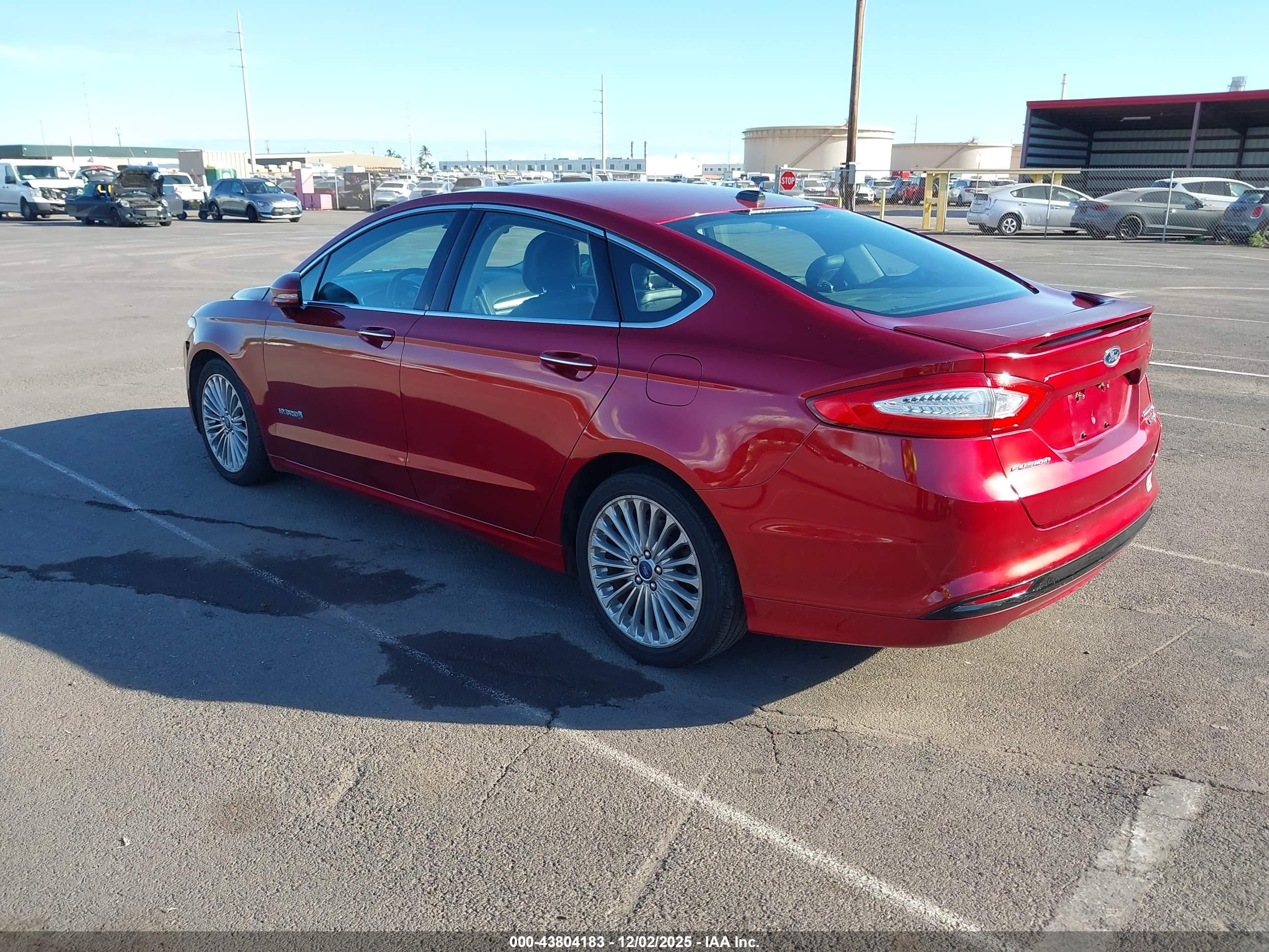 FORD FUSION image 3
