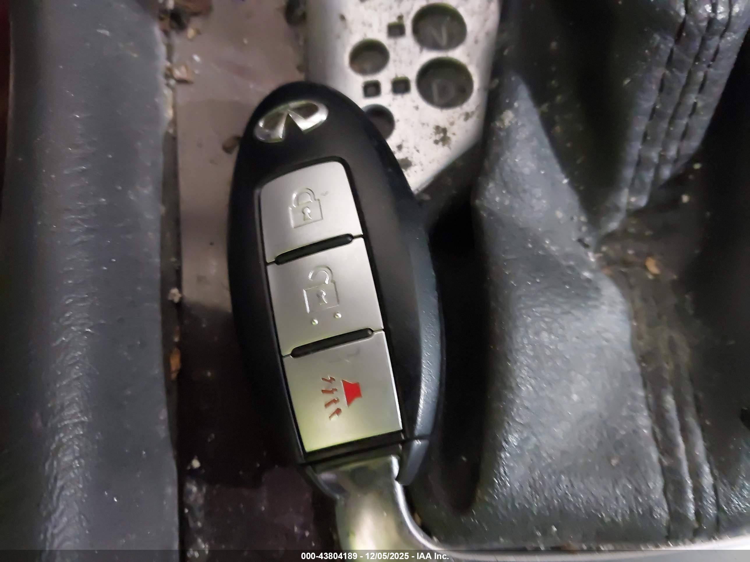 INFINITI EX35 image 11