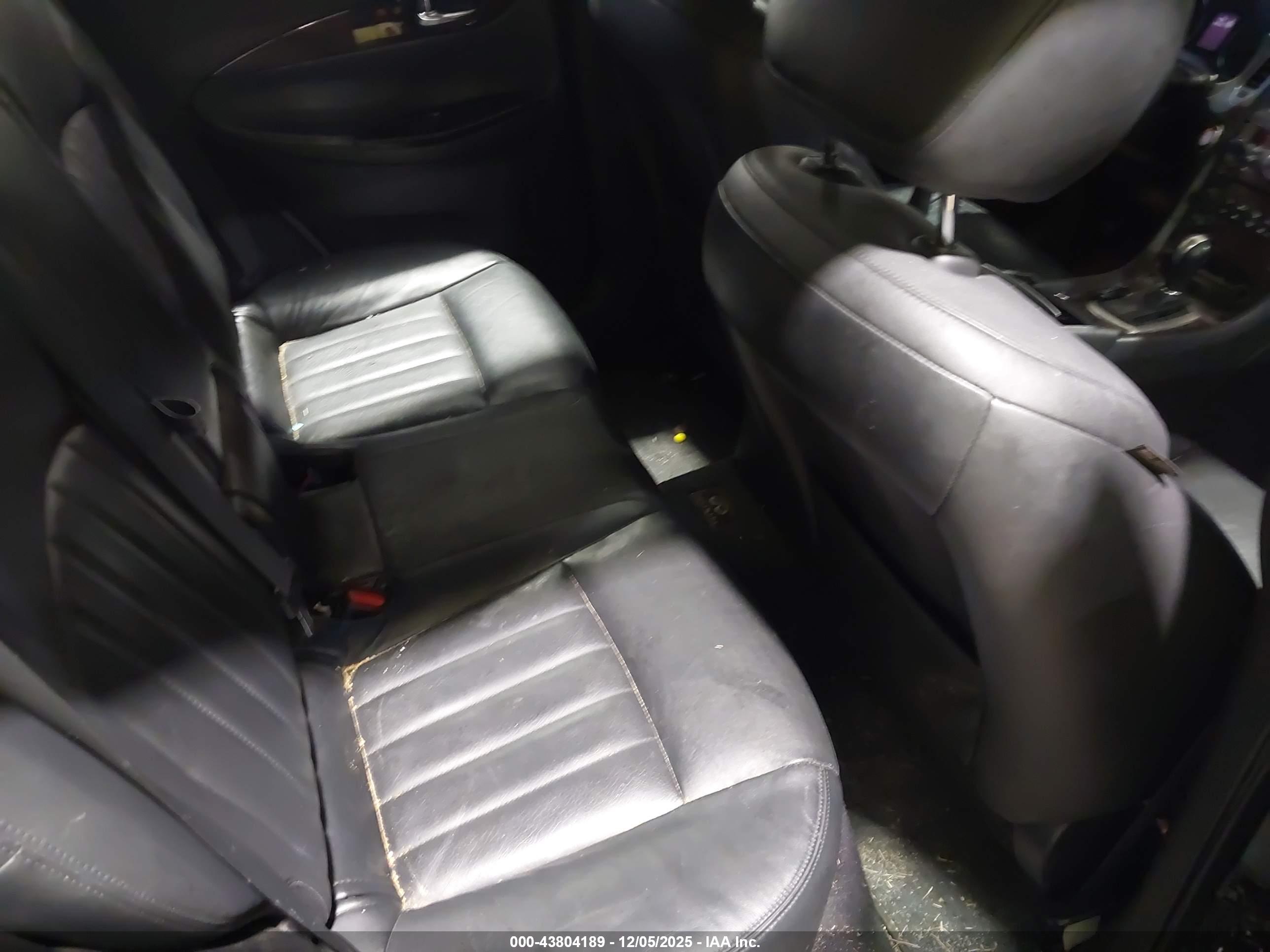 INFINITI EX35 image 8
