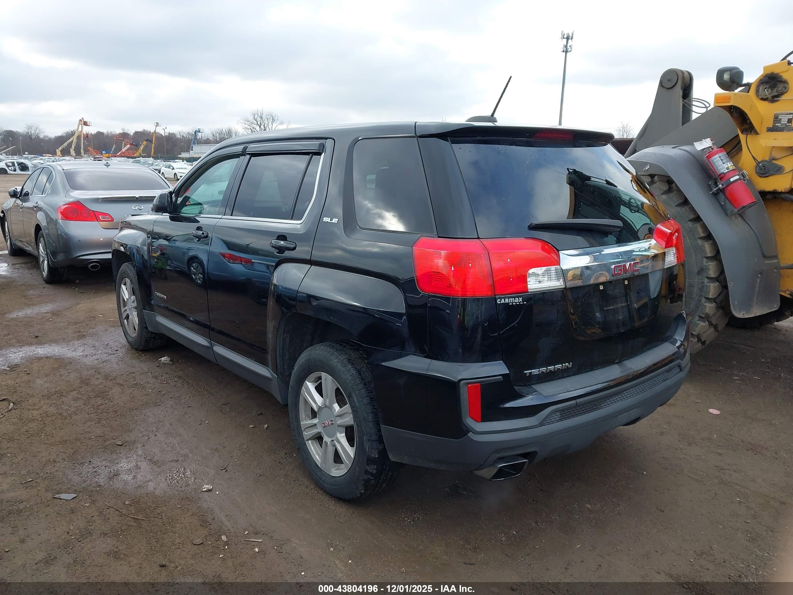 GMC TERRAIN image 3