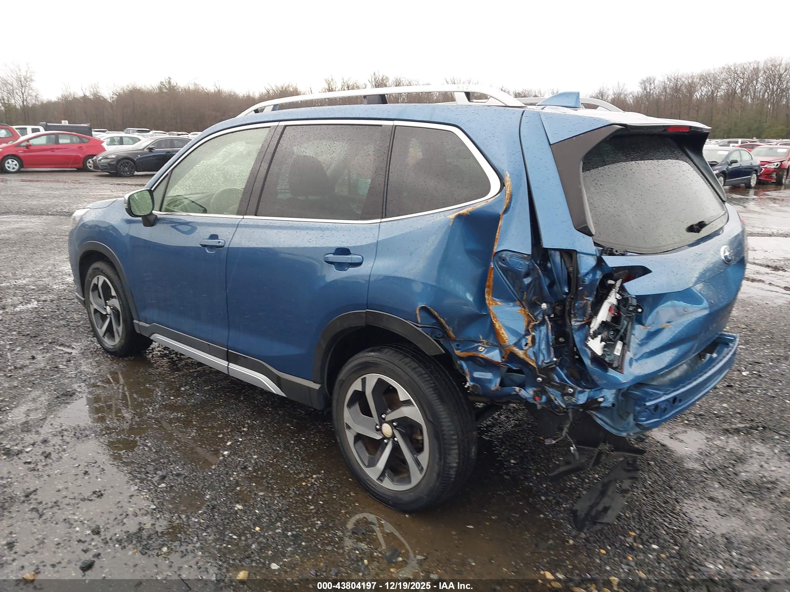 SUBARU FORESTER image 3