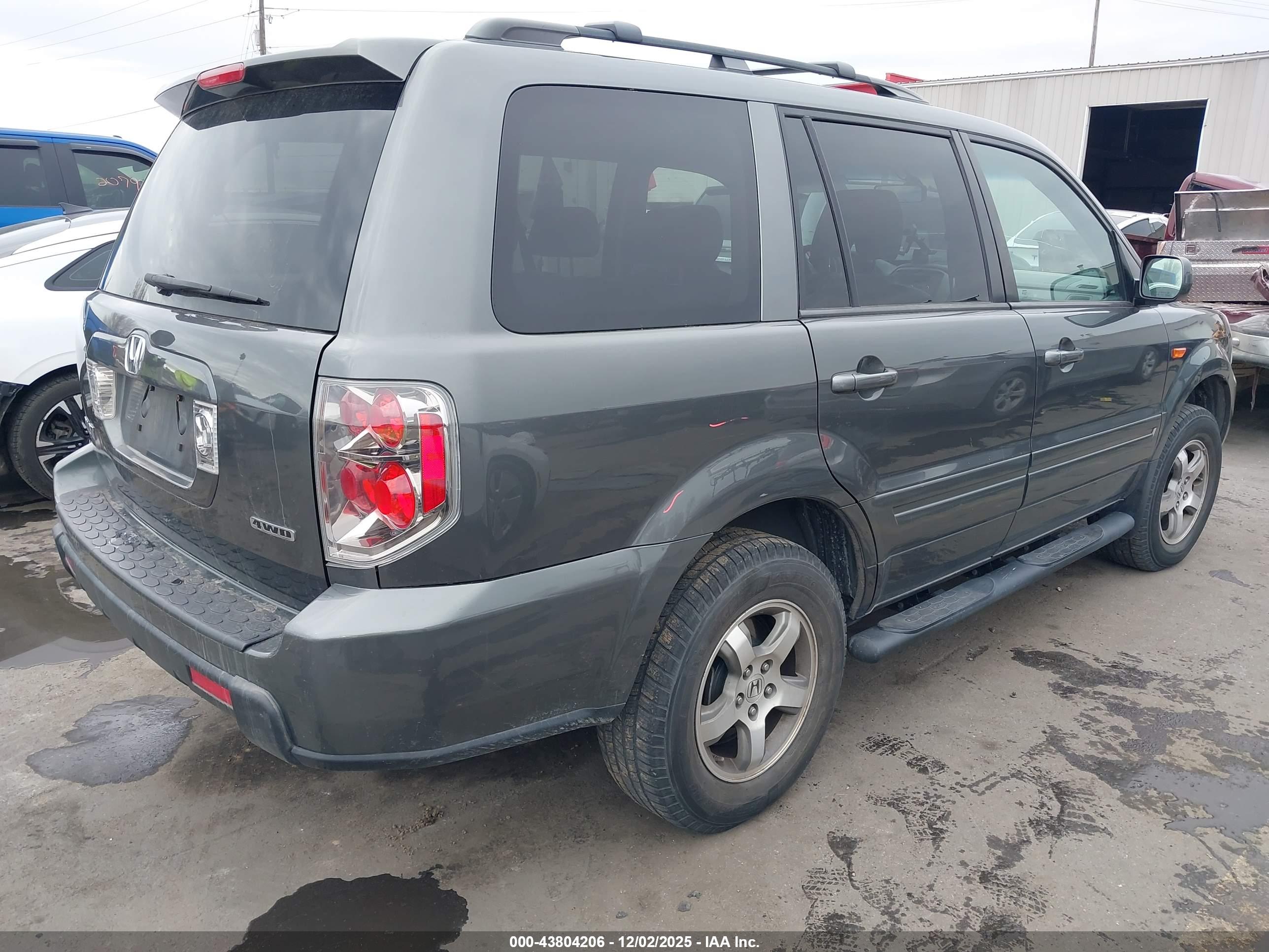 HONDA PILOT image 4