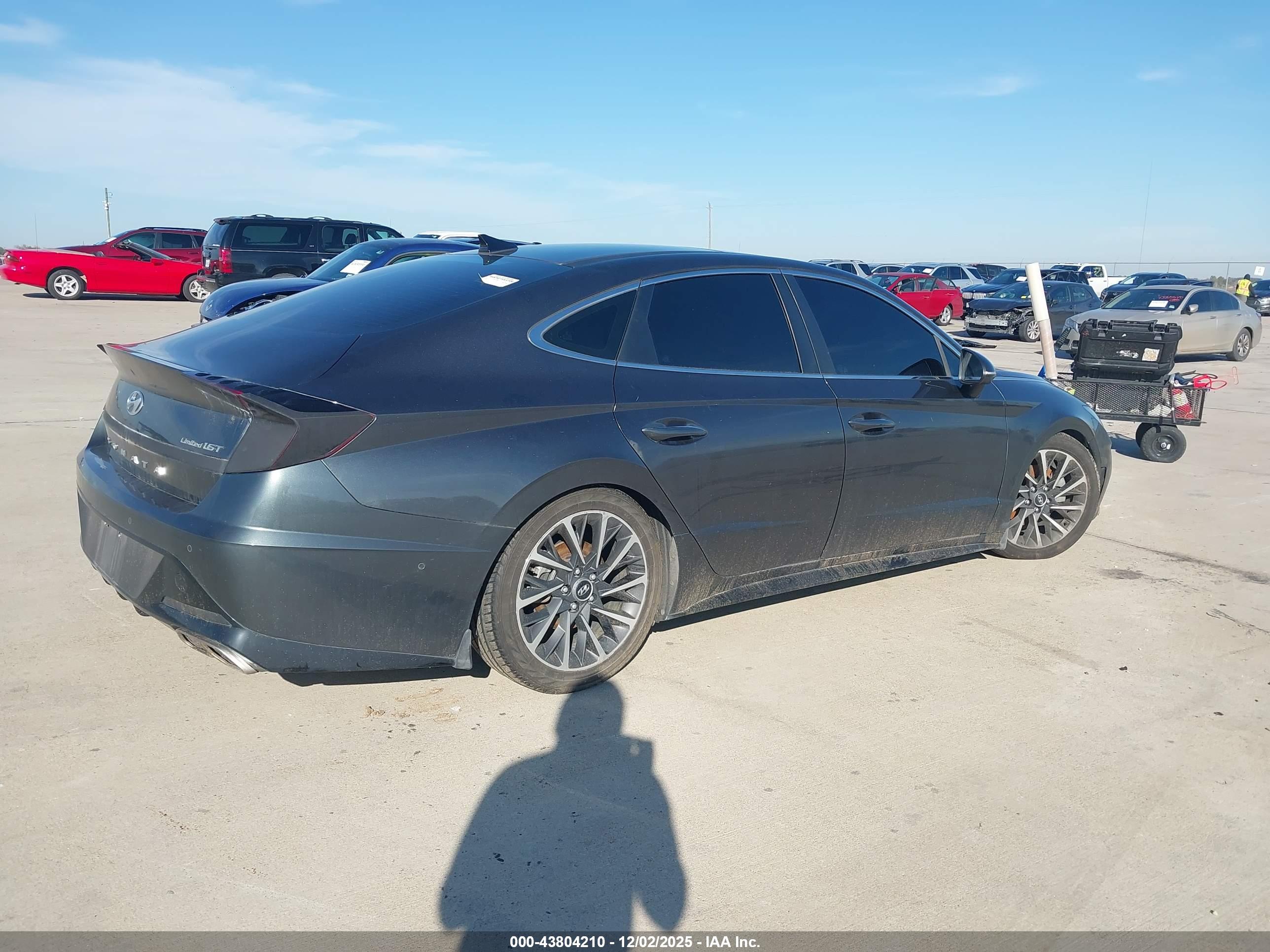 HYUNDAI SONATA image 4