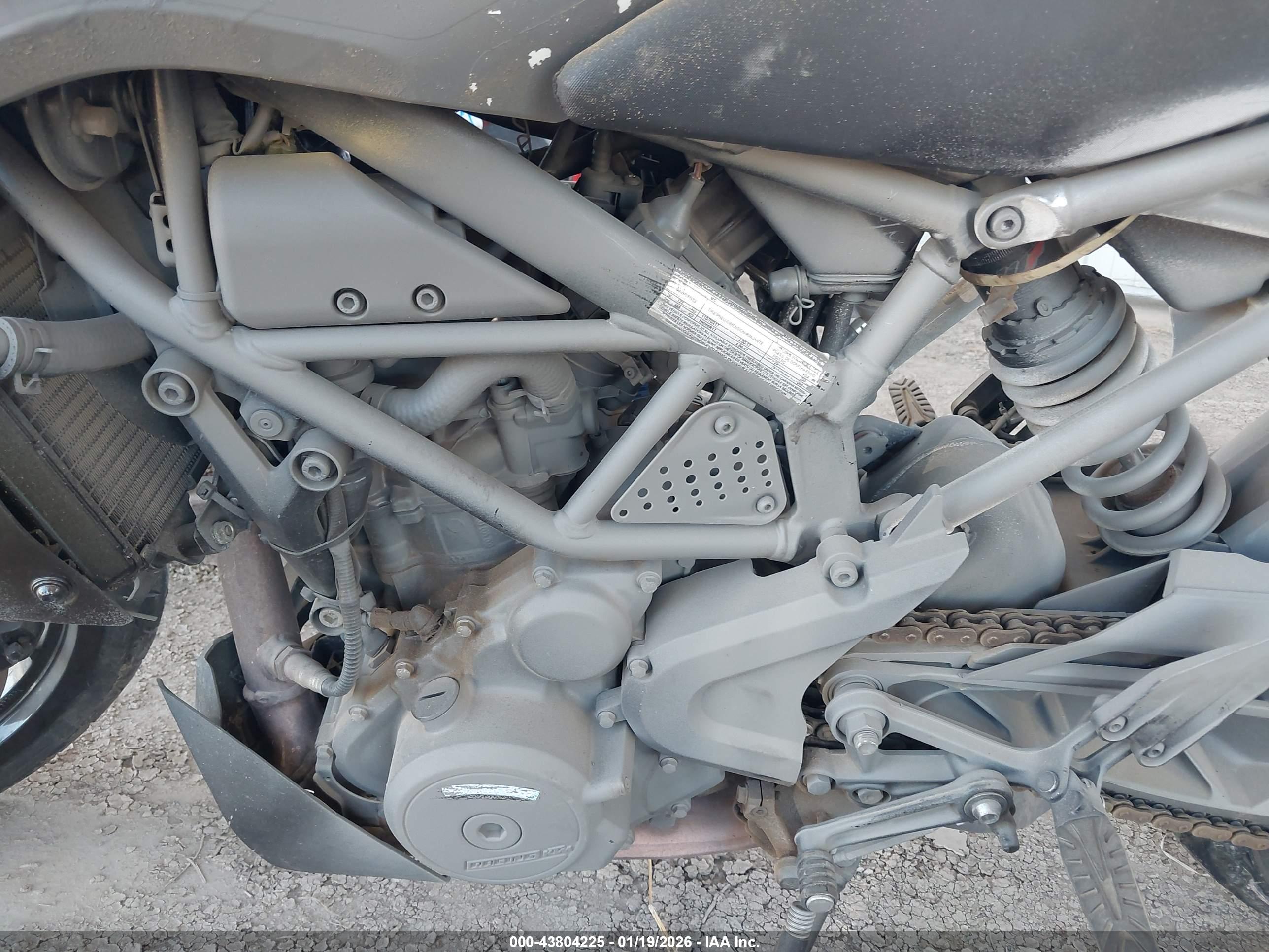 KTM 390 image 9