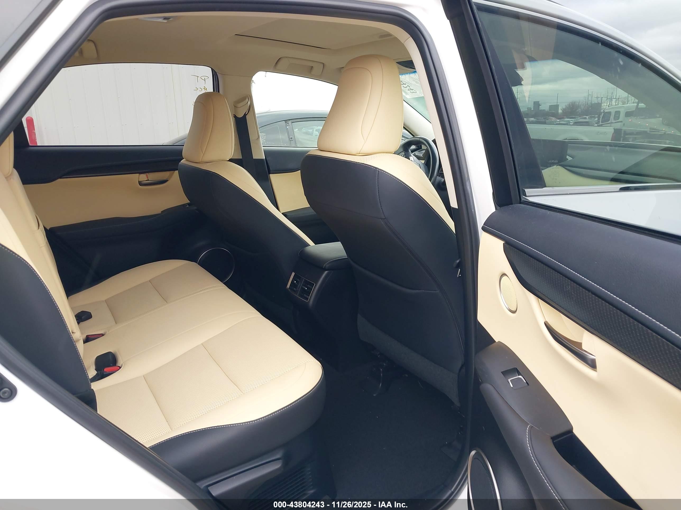 LEXUS NX image 8