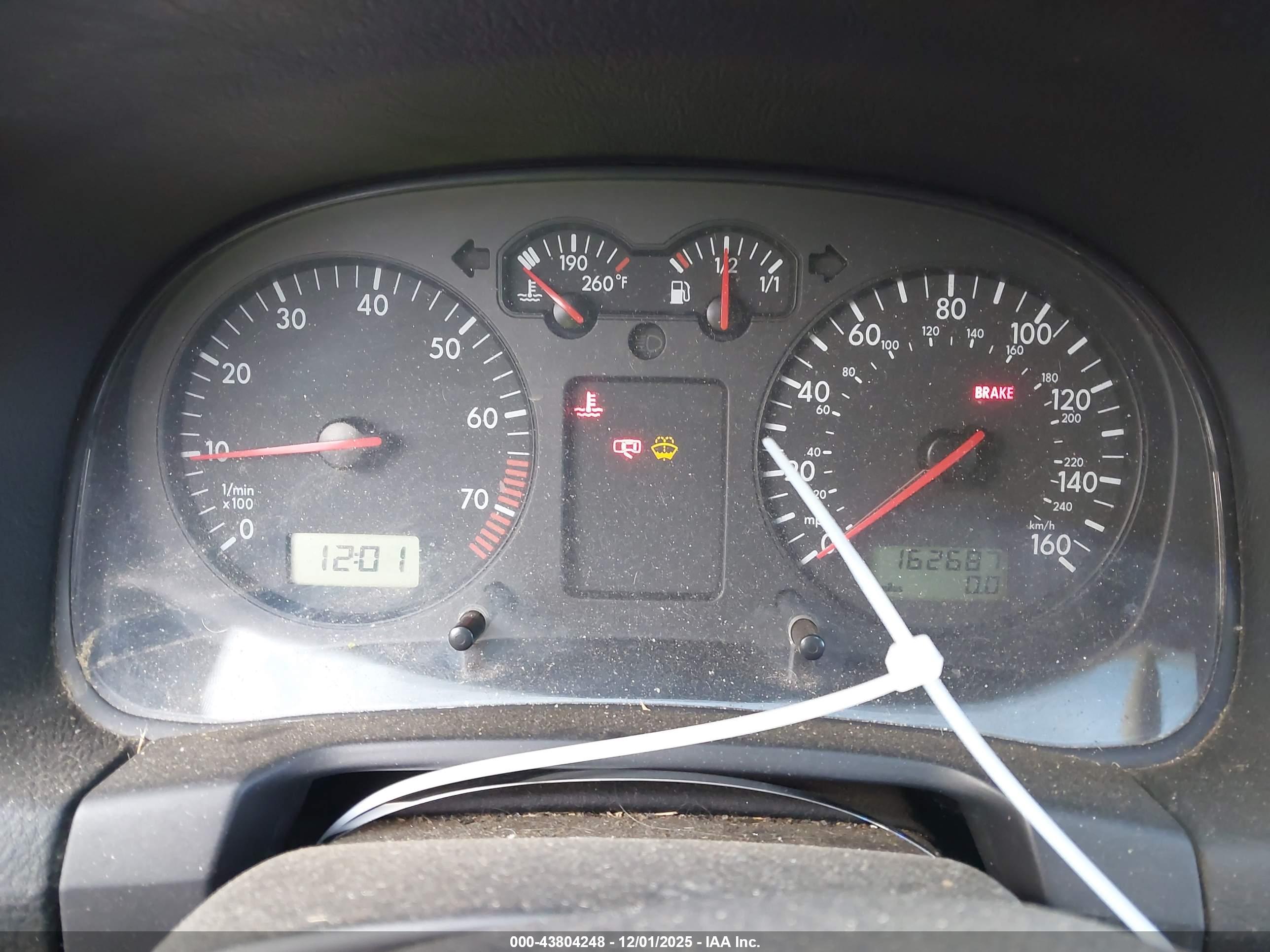 VOLKSWAGEN JETTA image 7