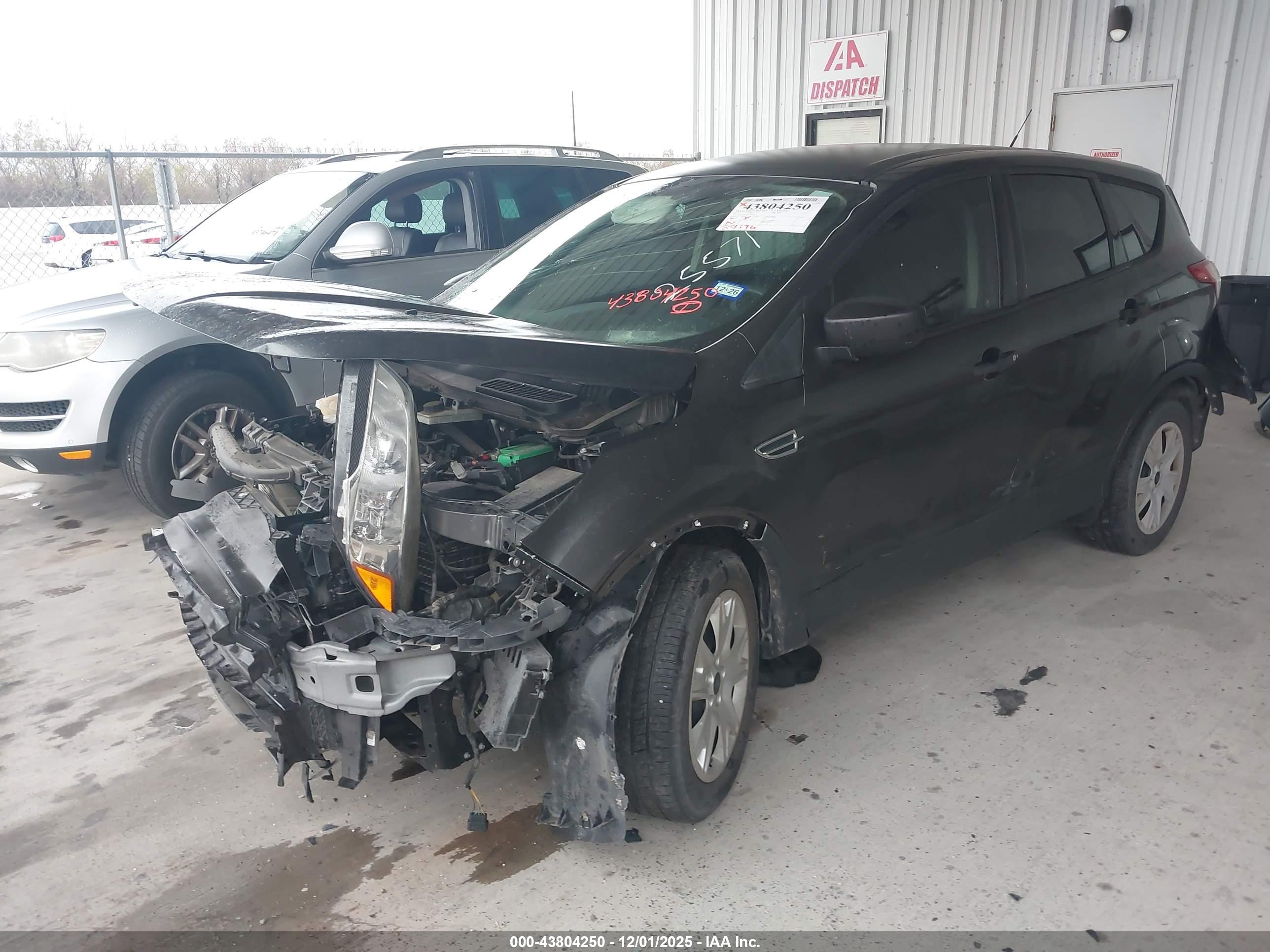 FORD ESCAPE image 2