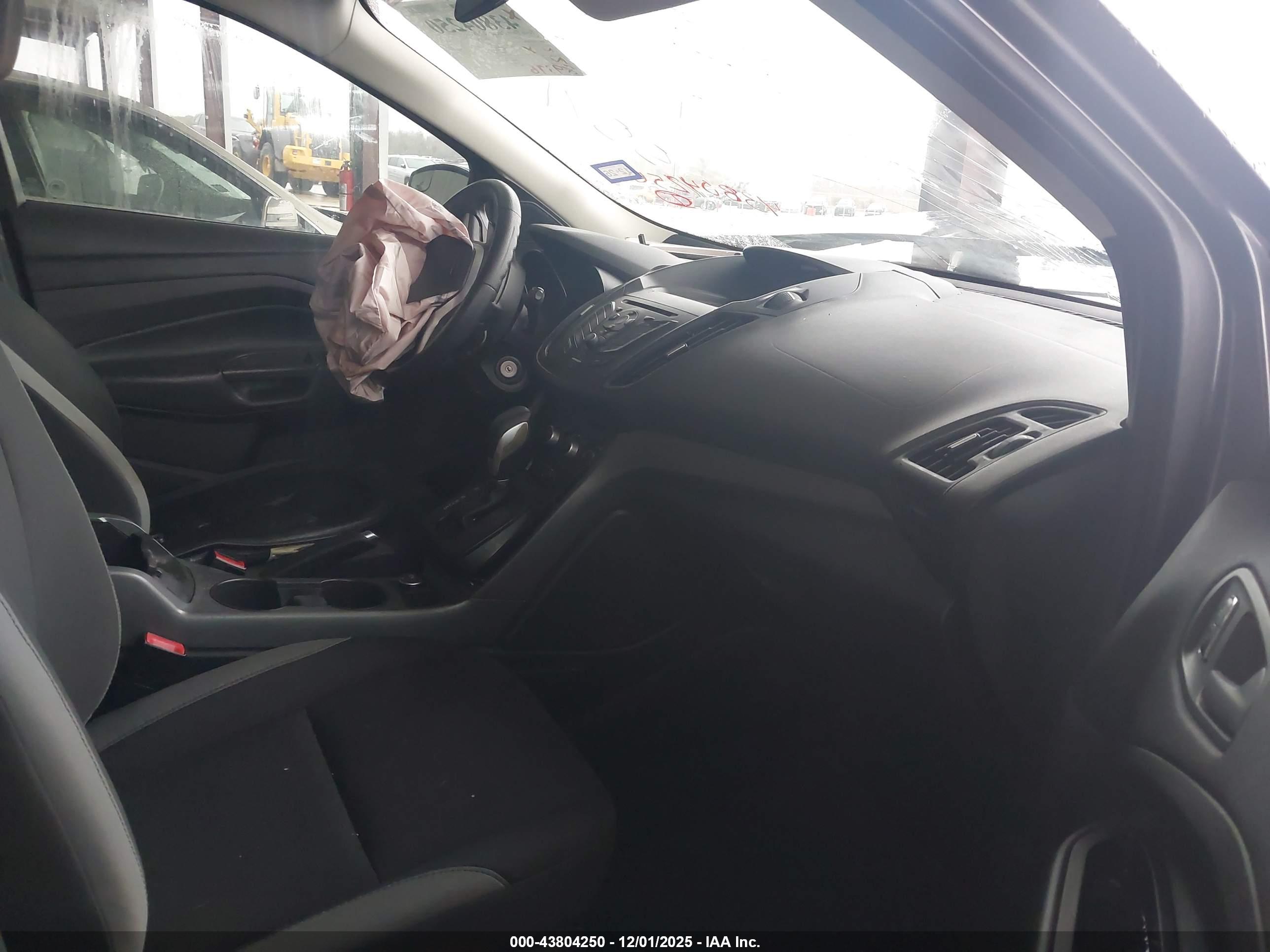 FORD ESCAPE image 5