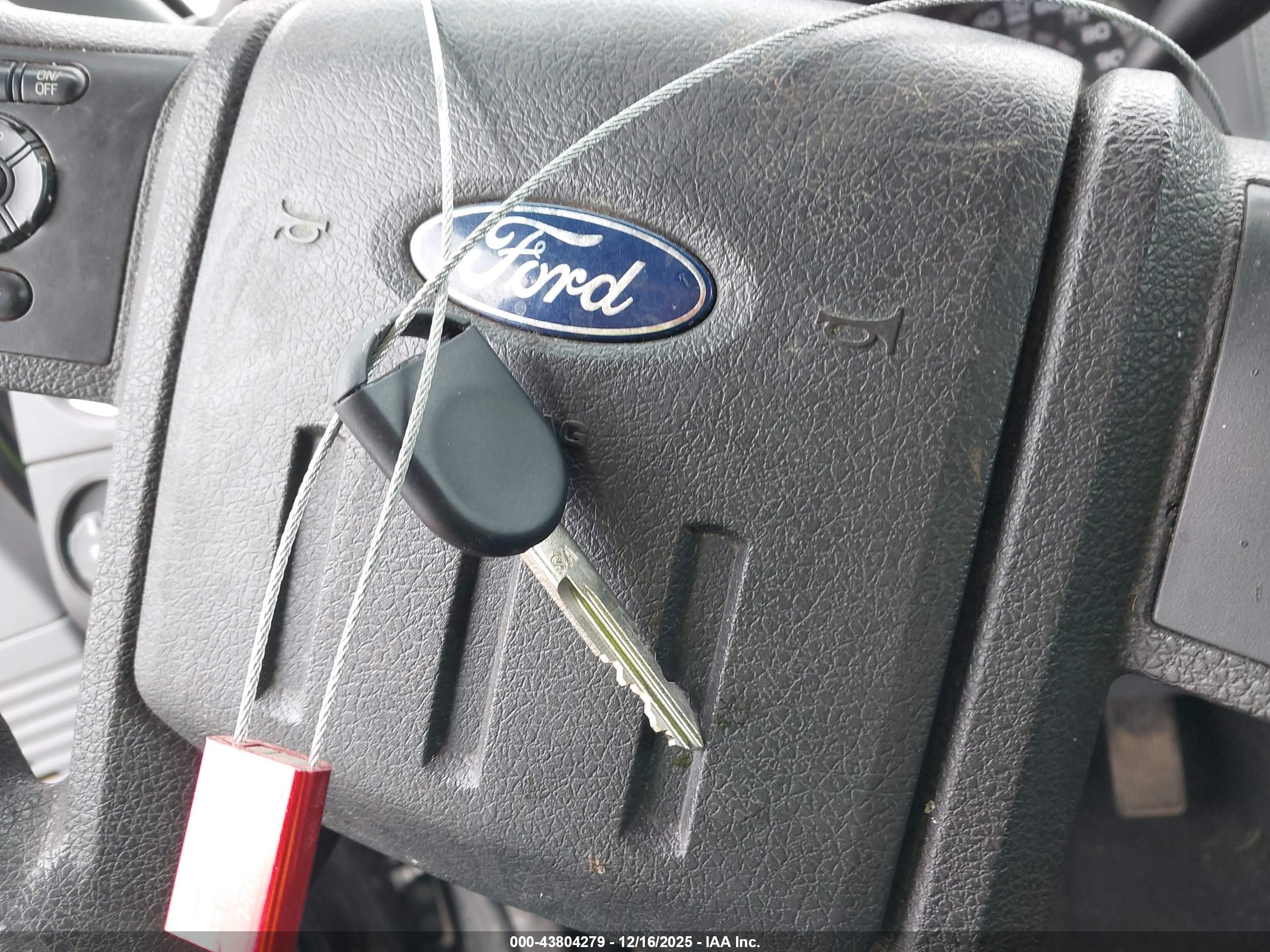 FORD F-350 image 11