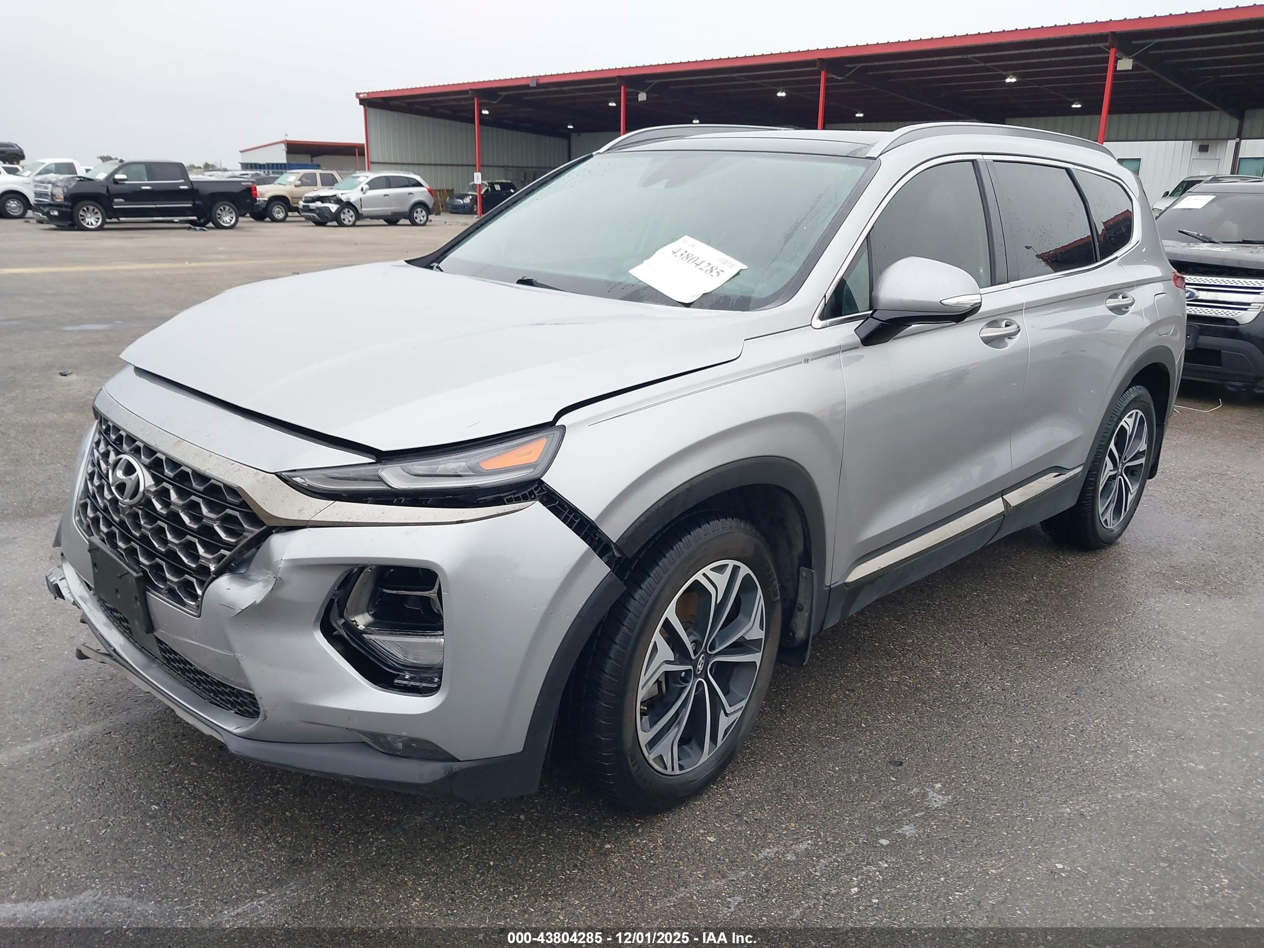 HYUNDAI SANTA image 2