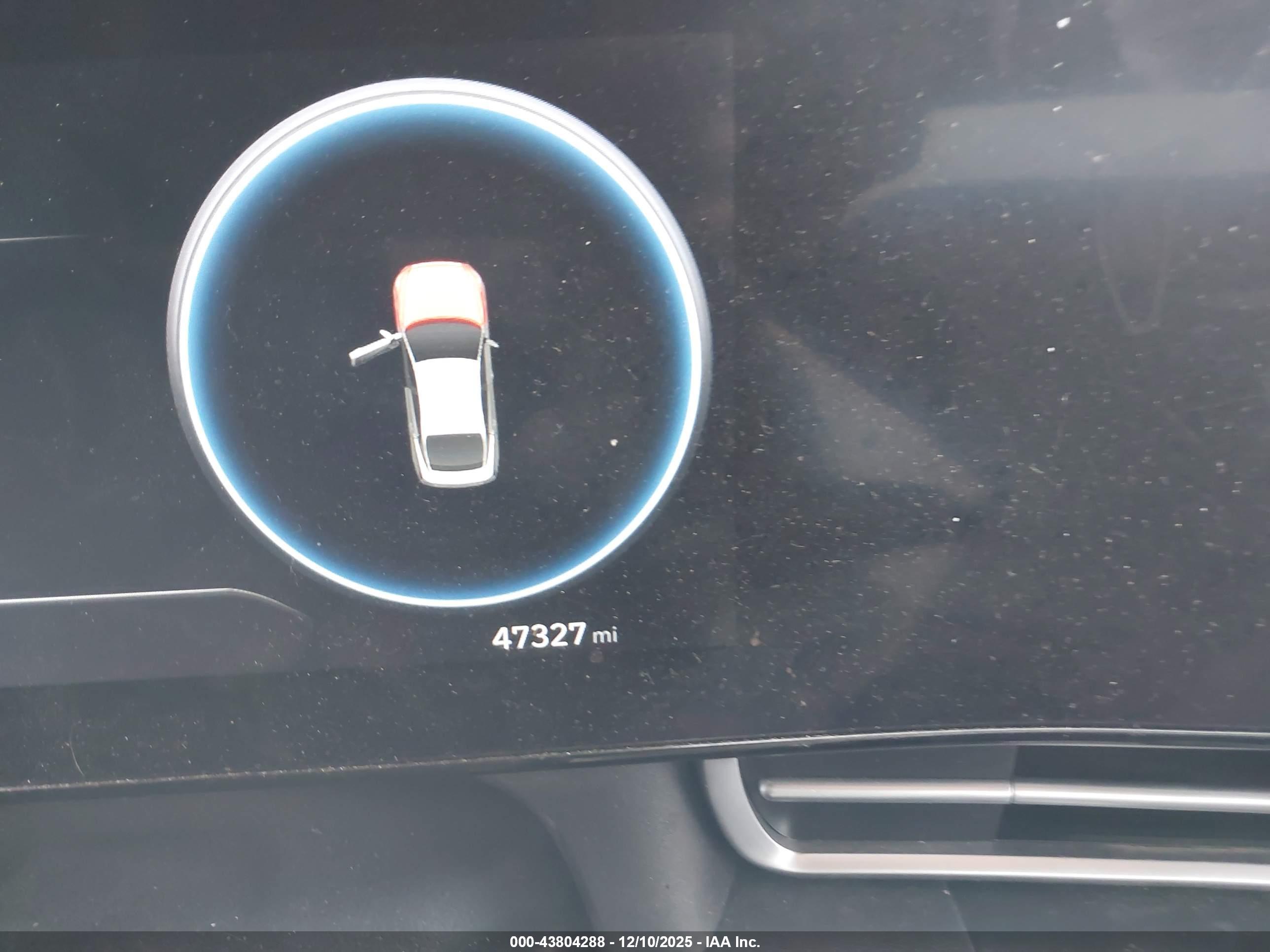 HYUNDAI ELANTRA image 7