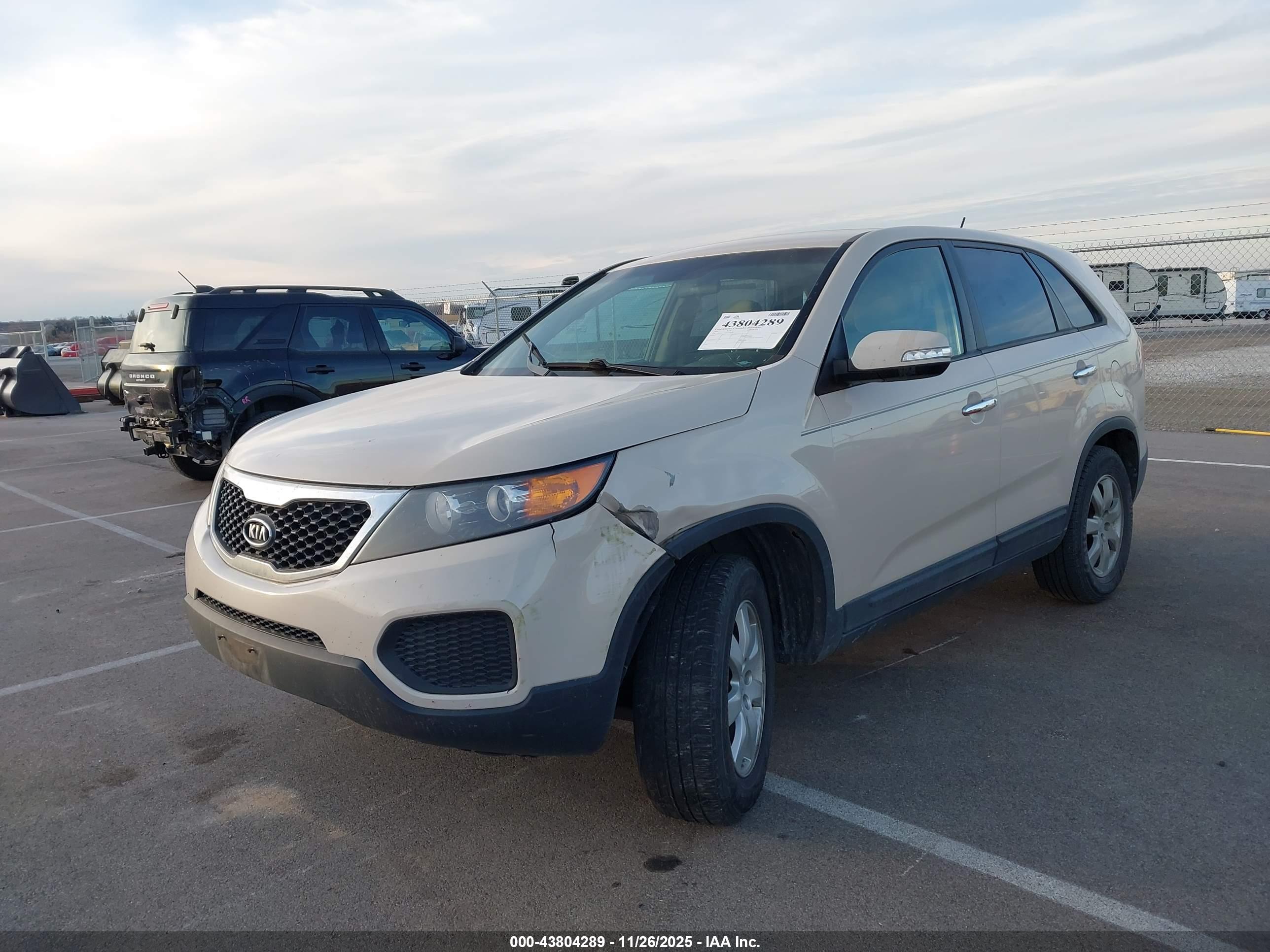 KIA SORENTO image 6