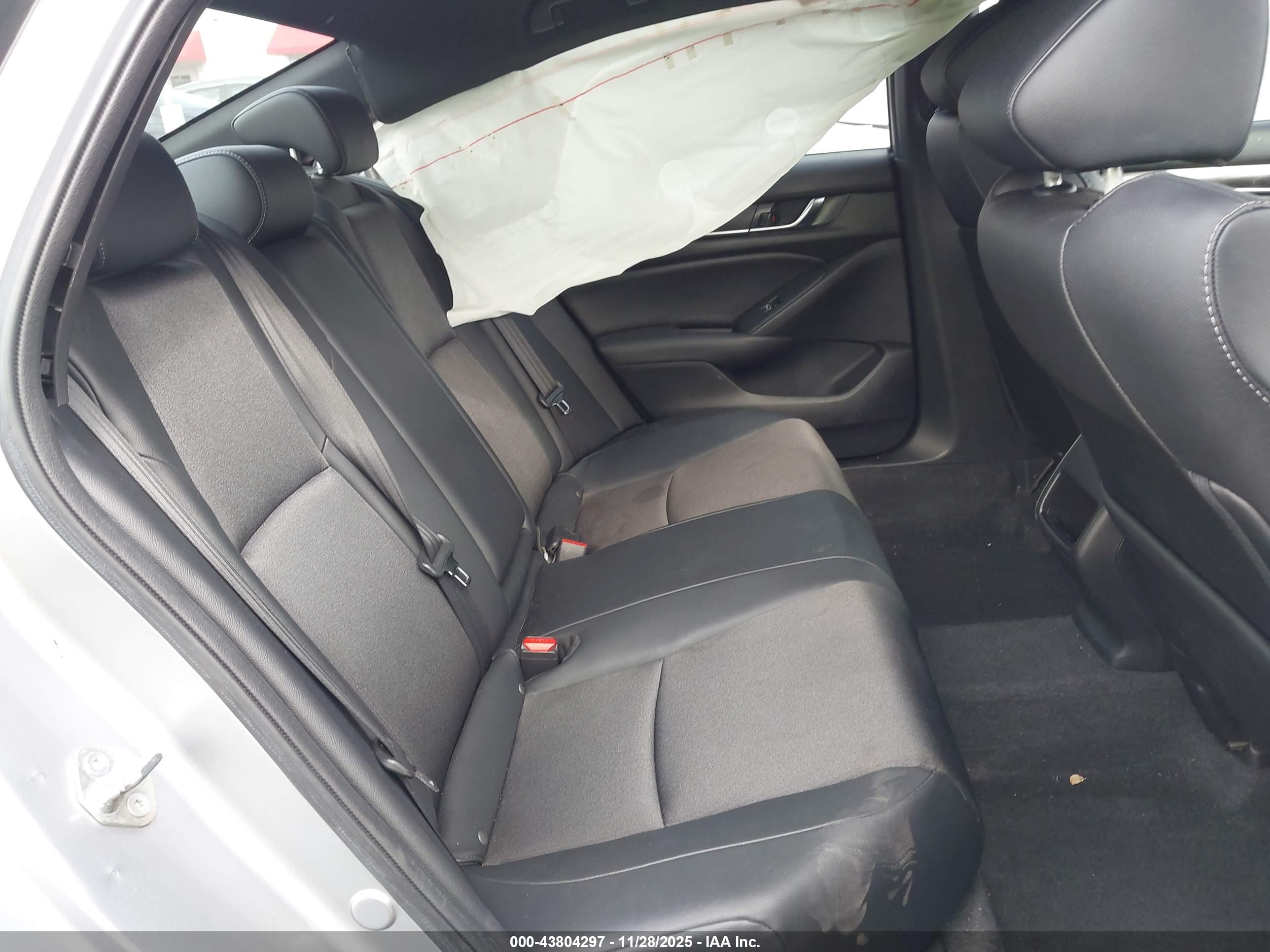 HONDA ACCORD image 8