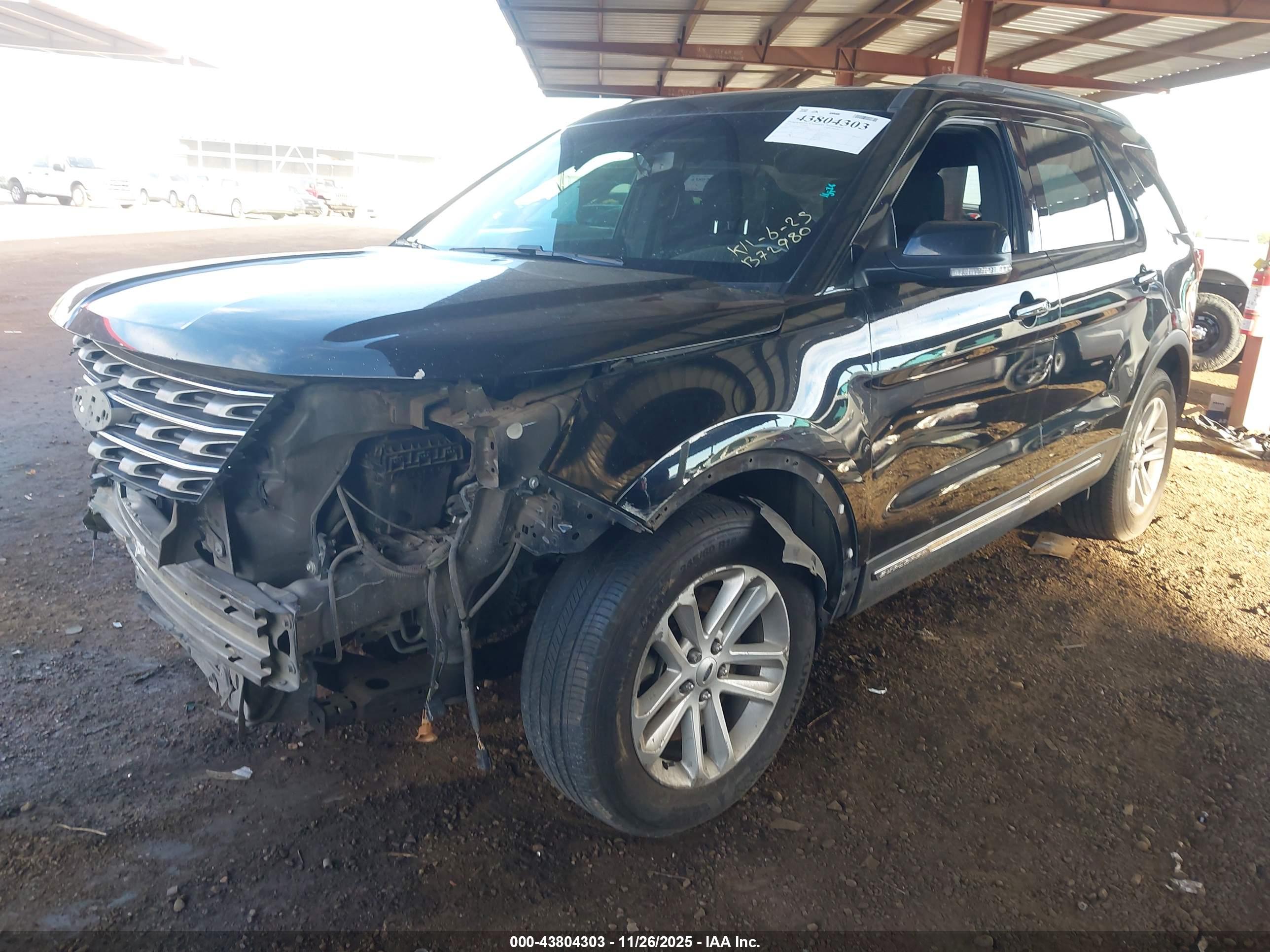 FORD EXPLORER image 2