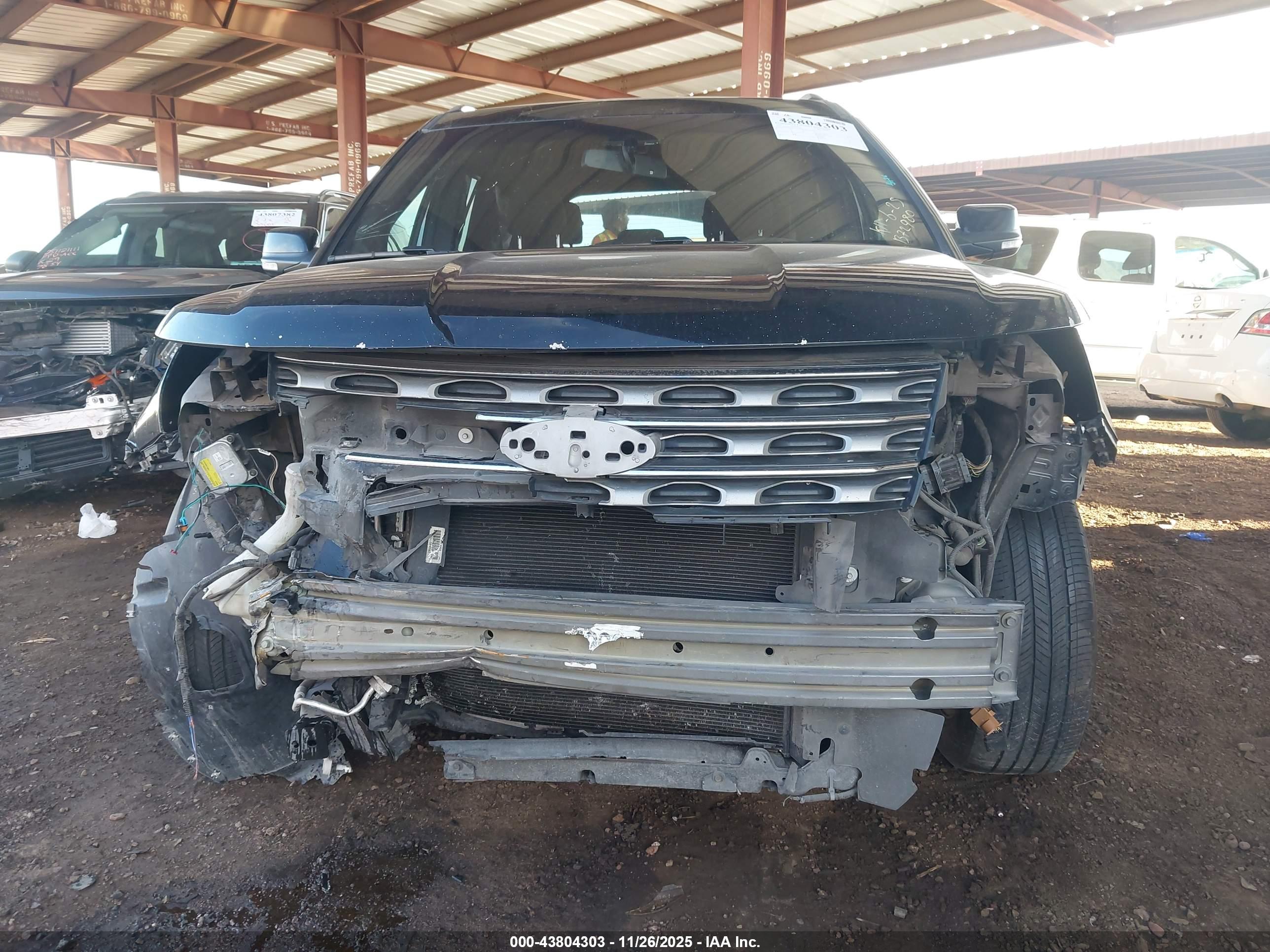 FORD EXPLORER image 6
