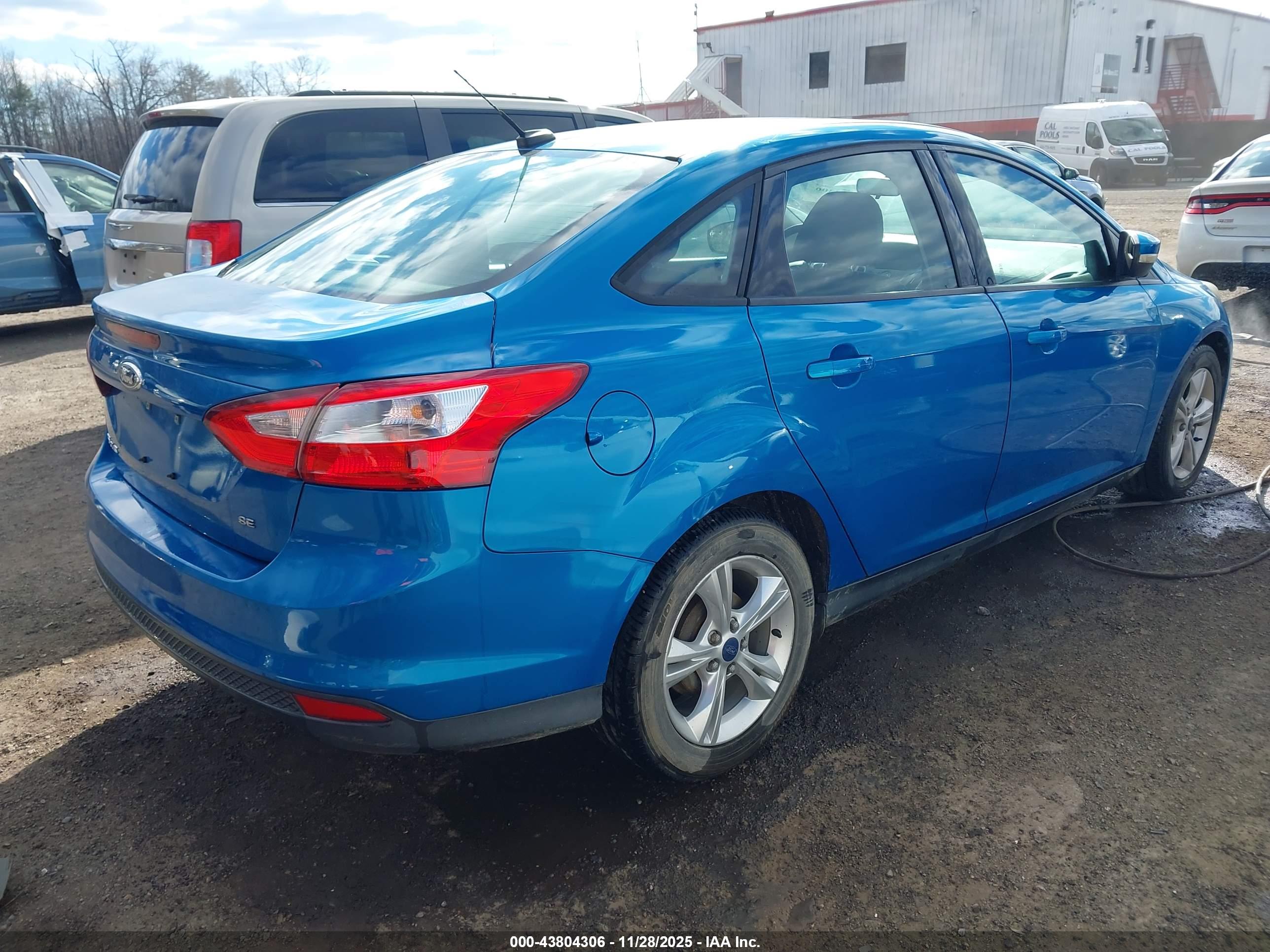 FORD FOCUS image 4
