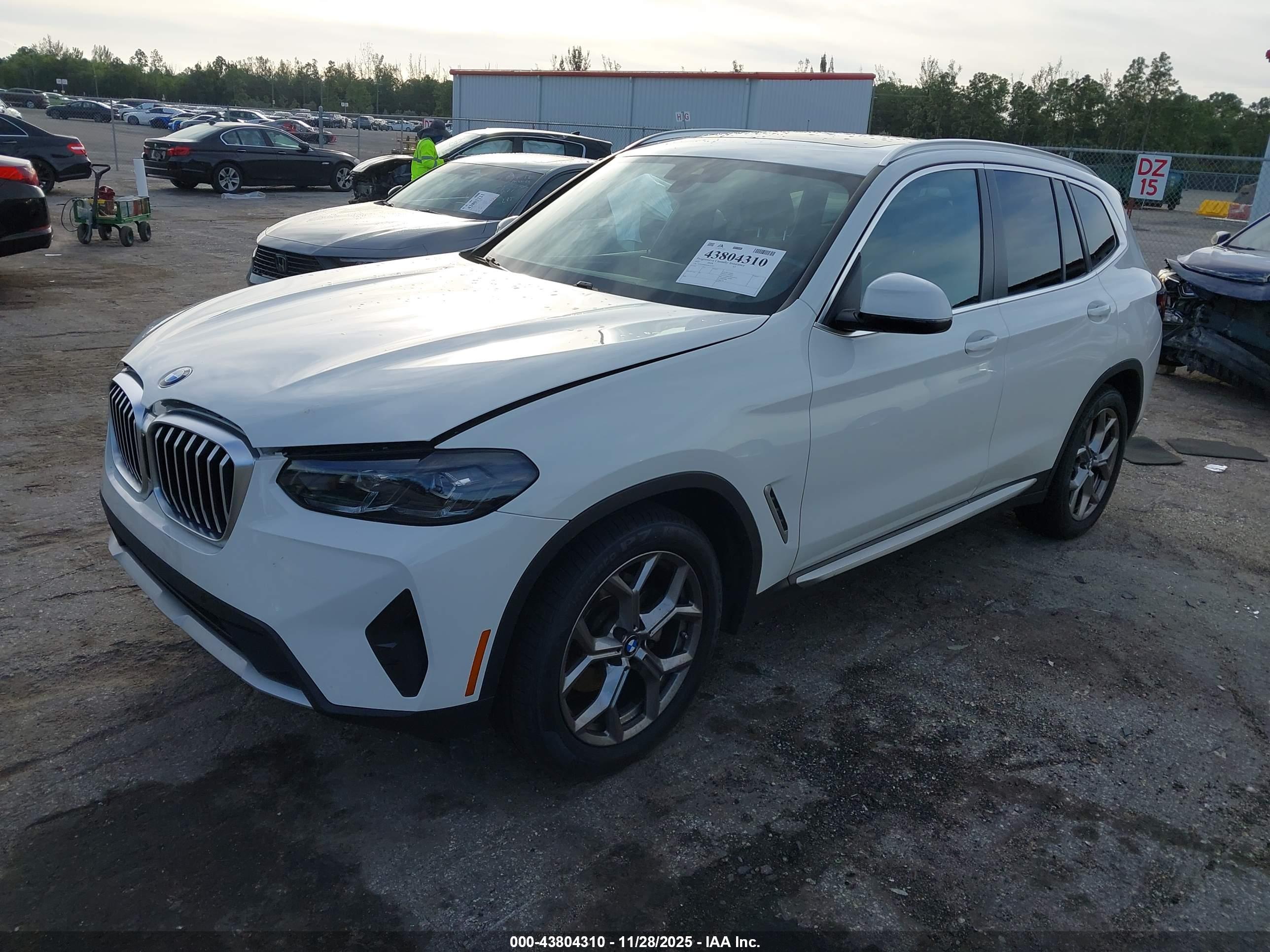 BMW X3 image 2