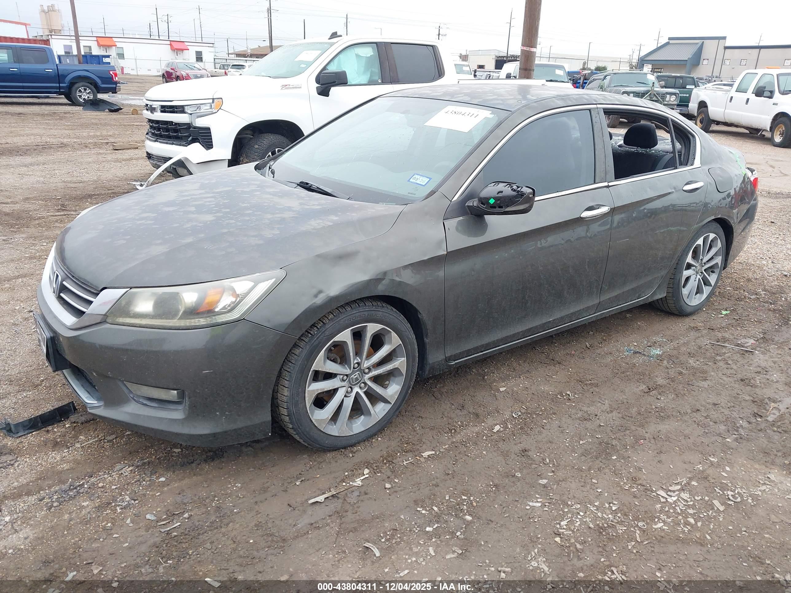 HONDA ACCORD image 2