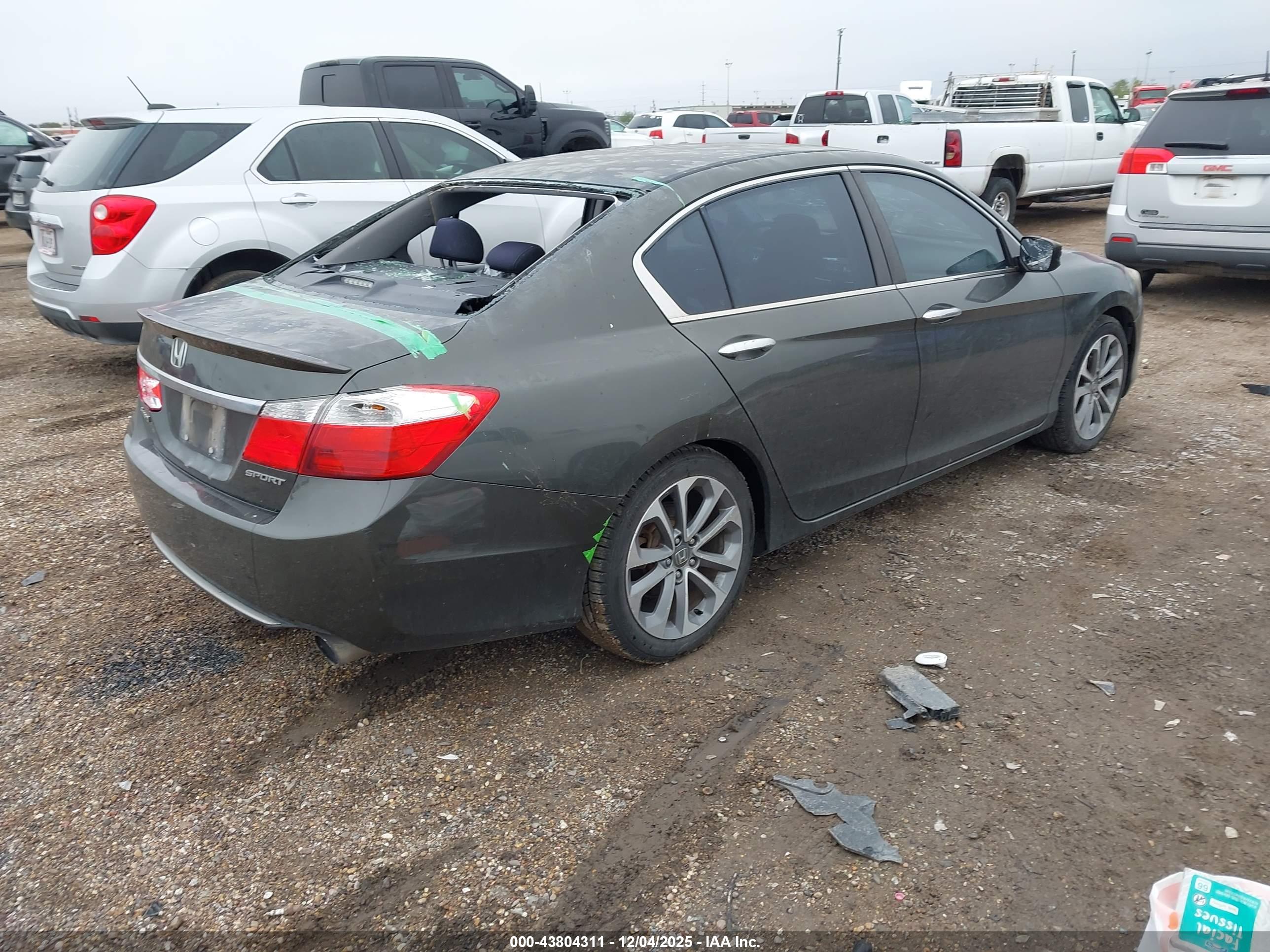 HONDA ACCORD image 4