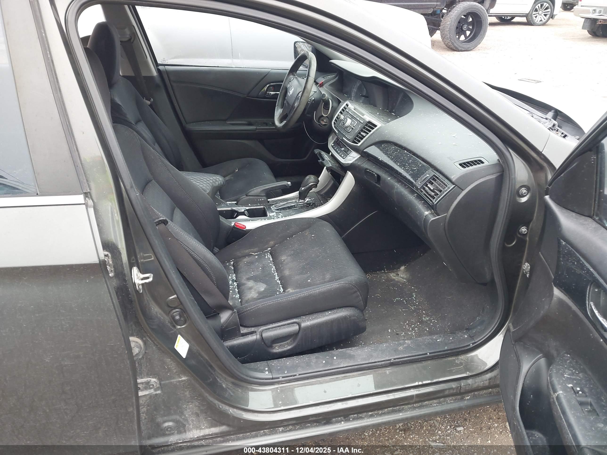 HONDA ACCORD image 5