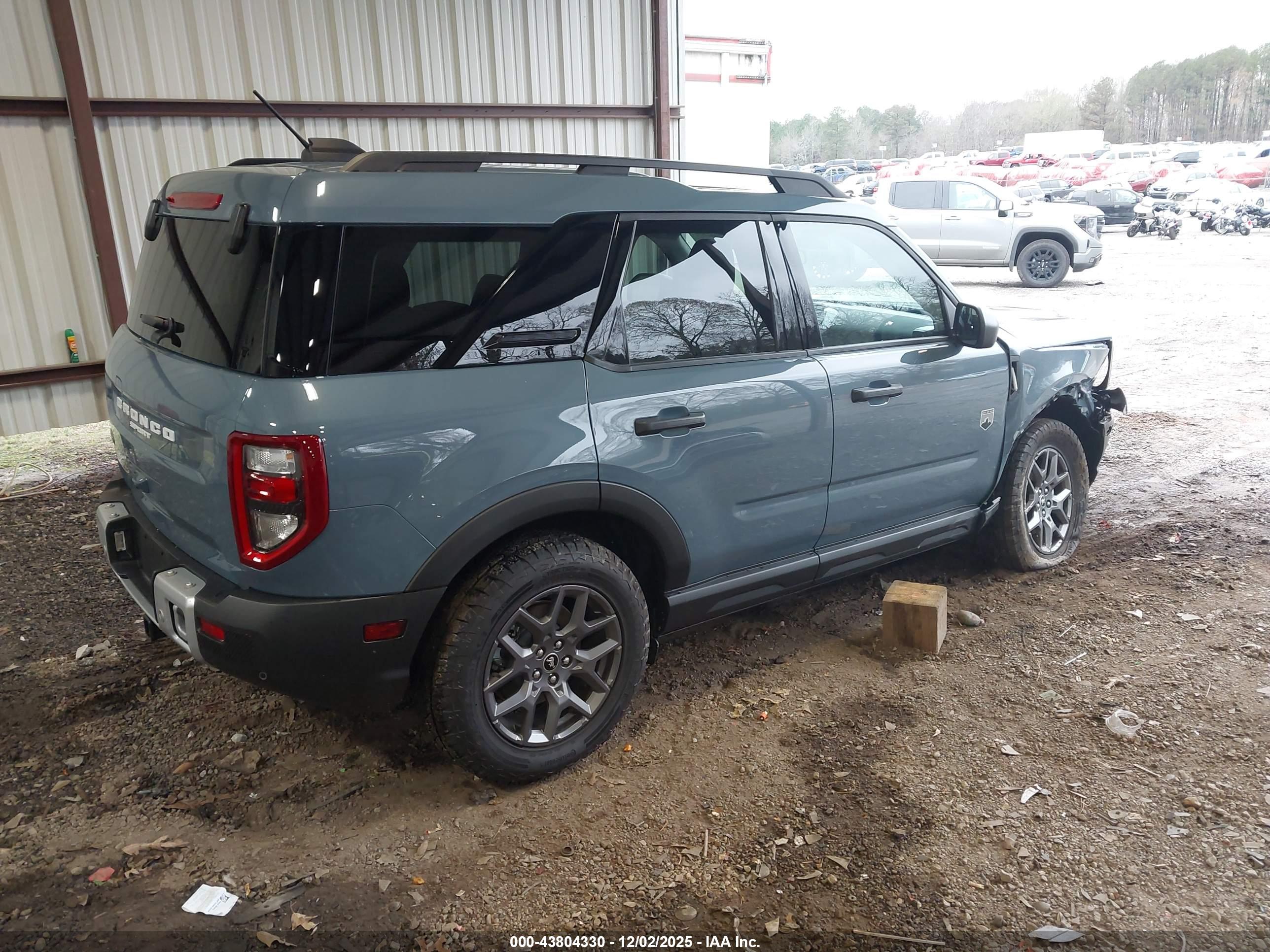 FORD BRONCO image 4