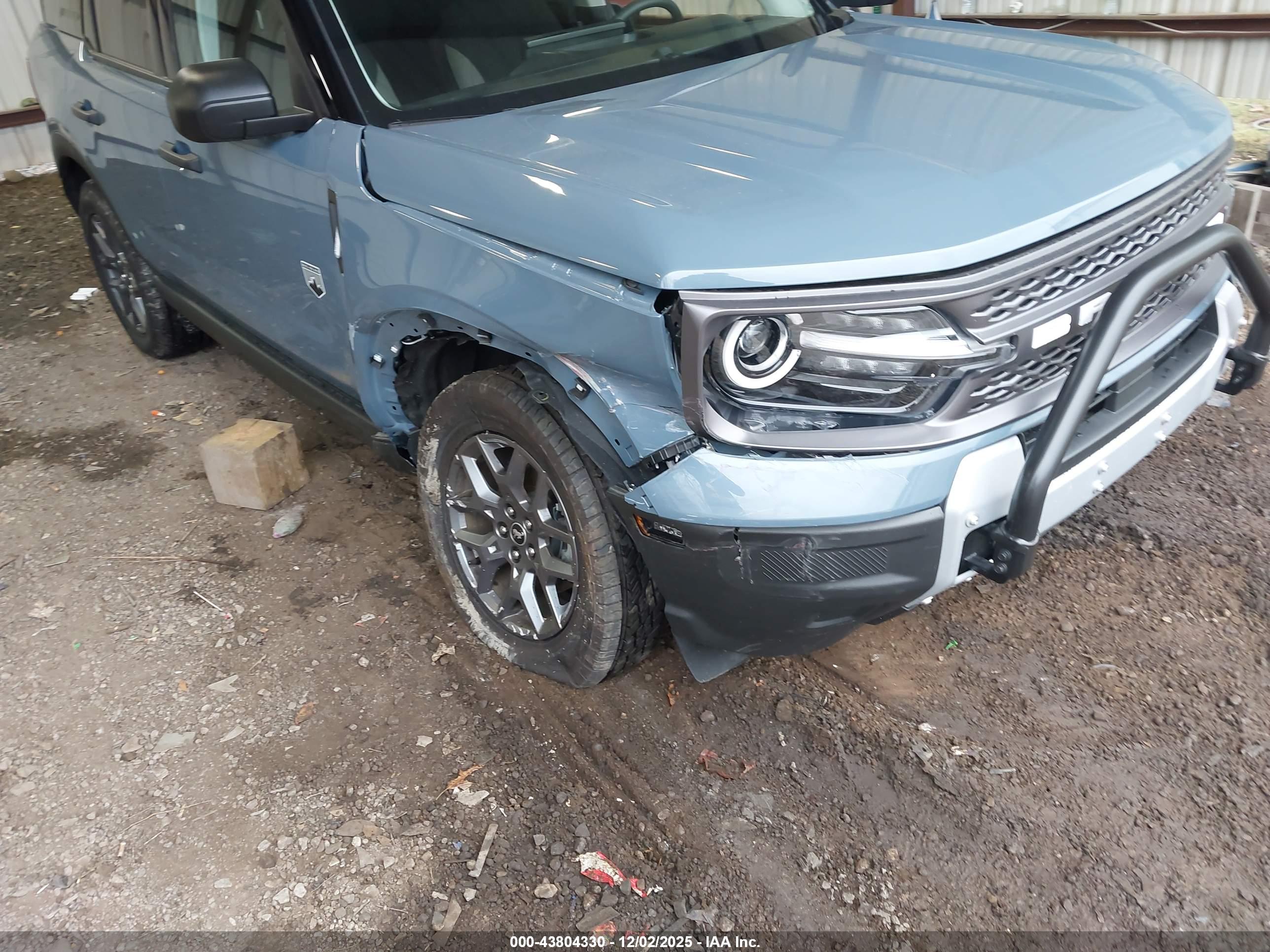 FORD BRONCO image 6