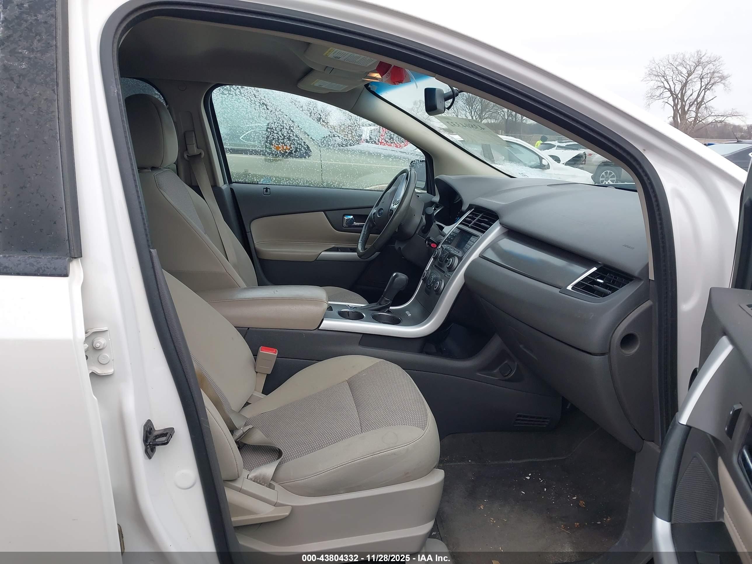 FORD EDGE image 5