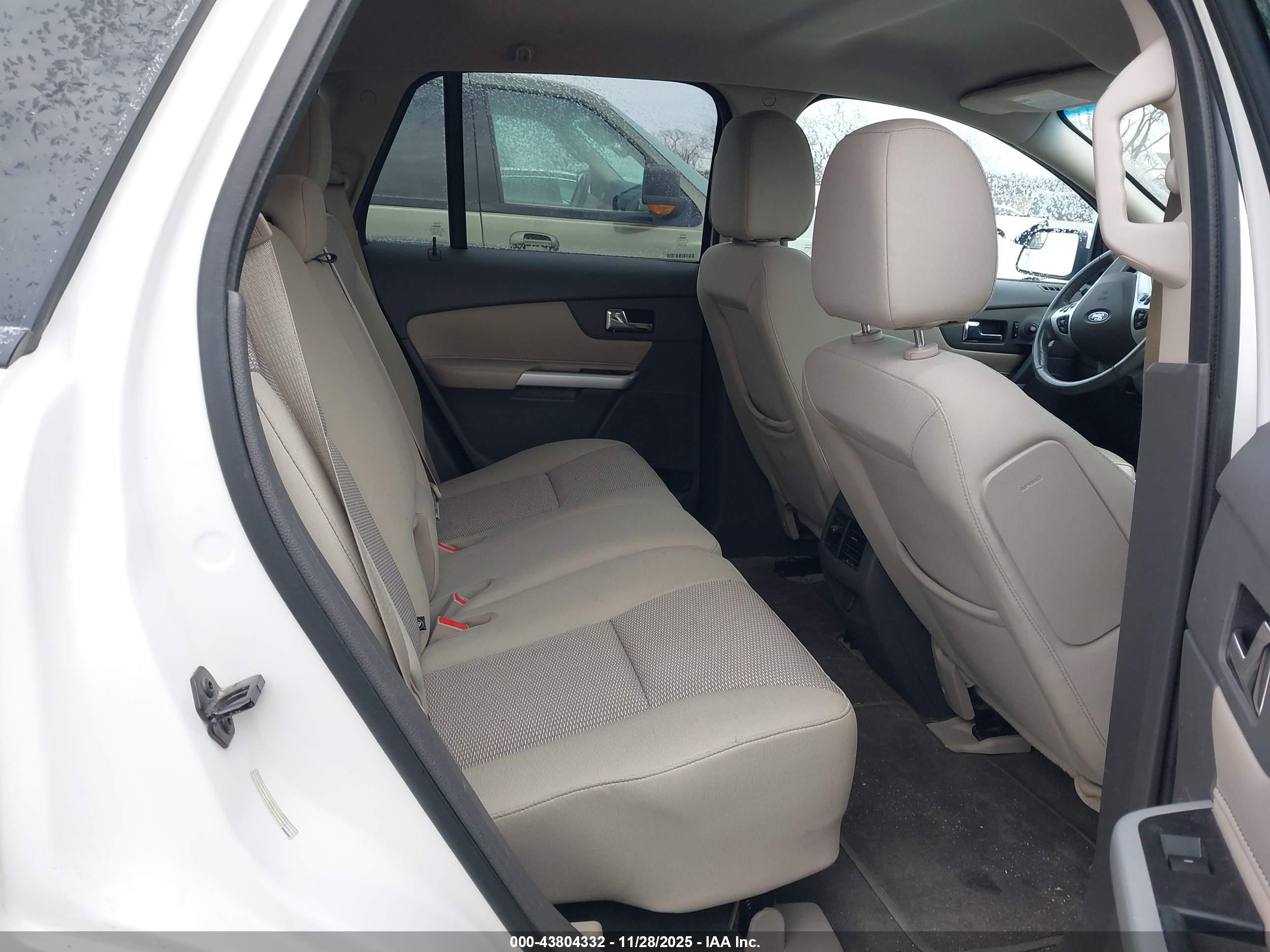 FORD EDGE image 8