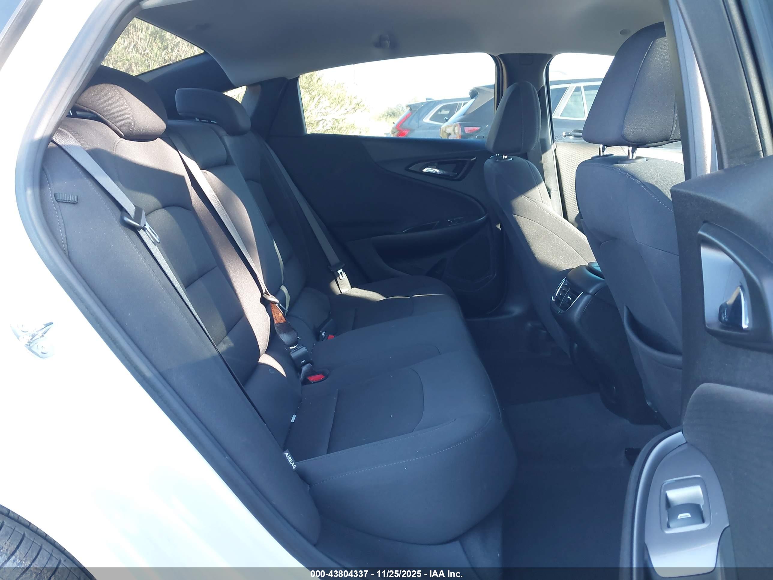 CHEVROLET MALIBU image 8