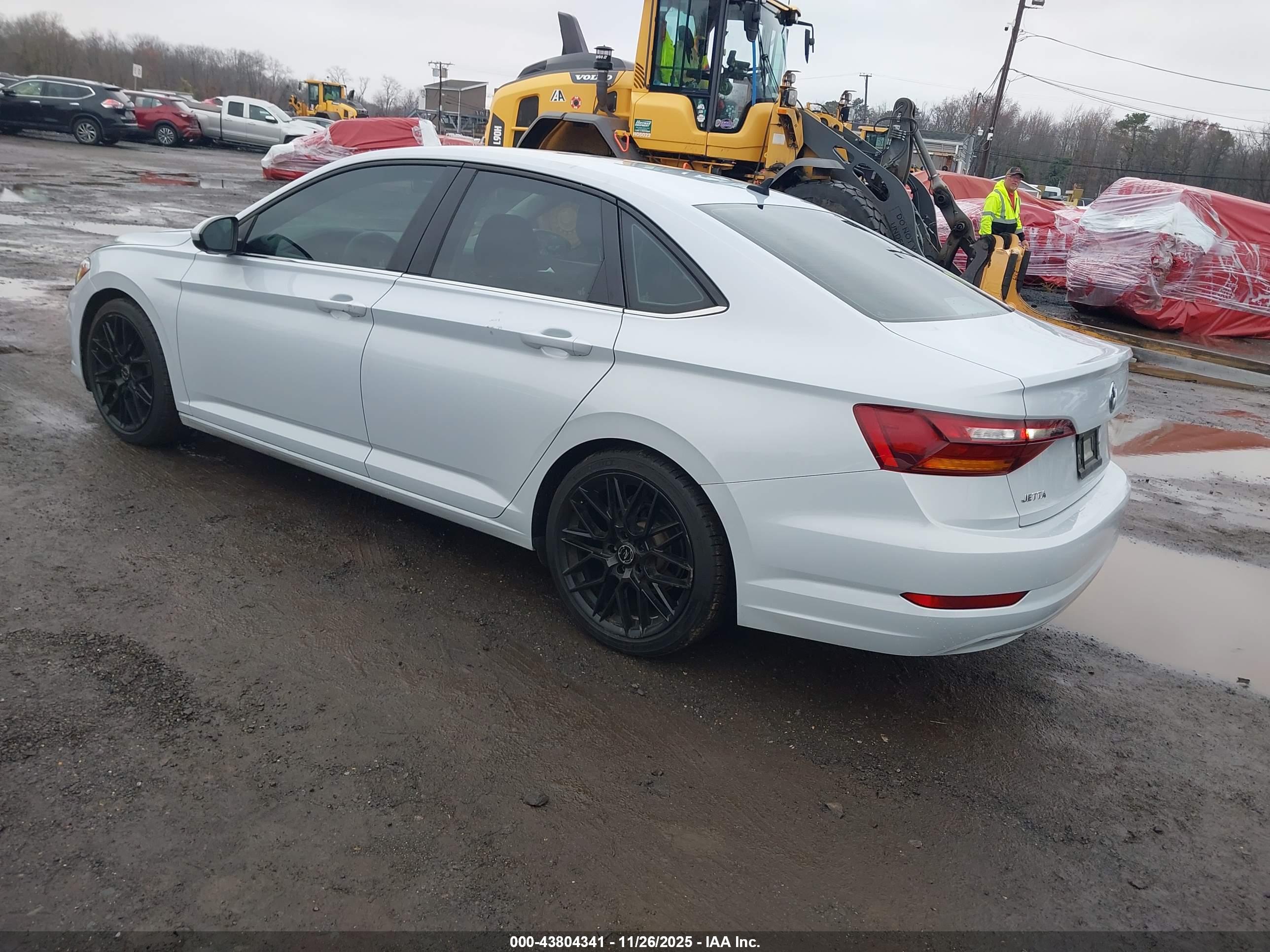 VOLKSWAGEN JETTA image 3