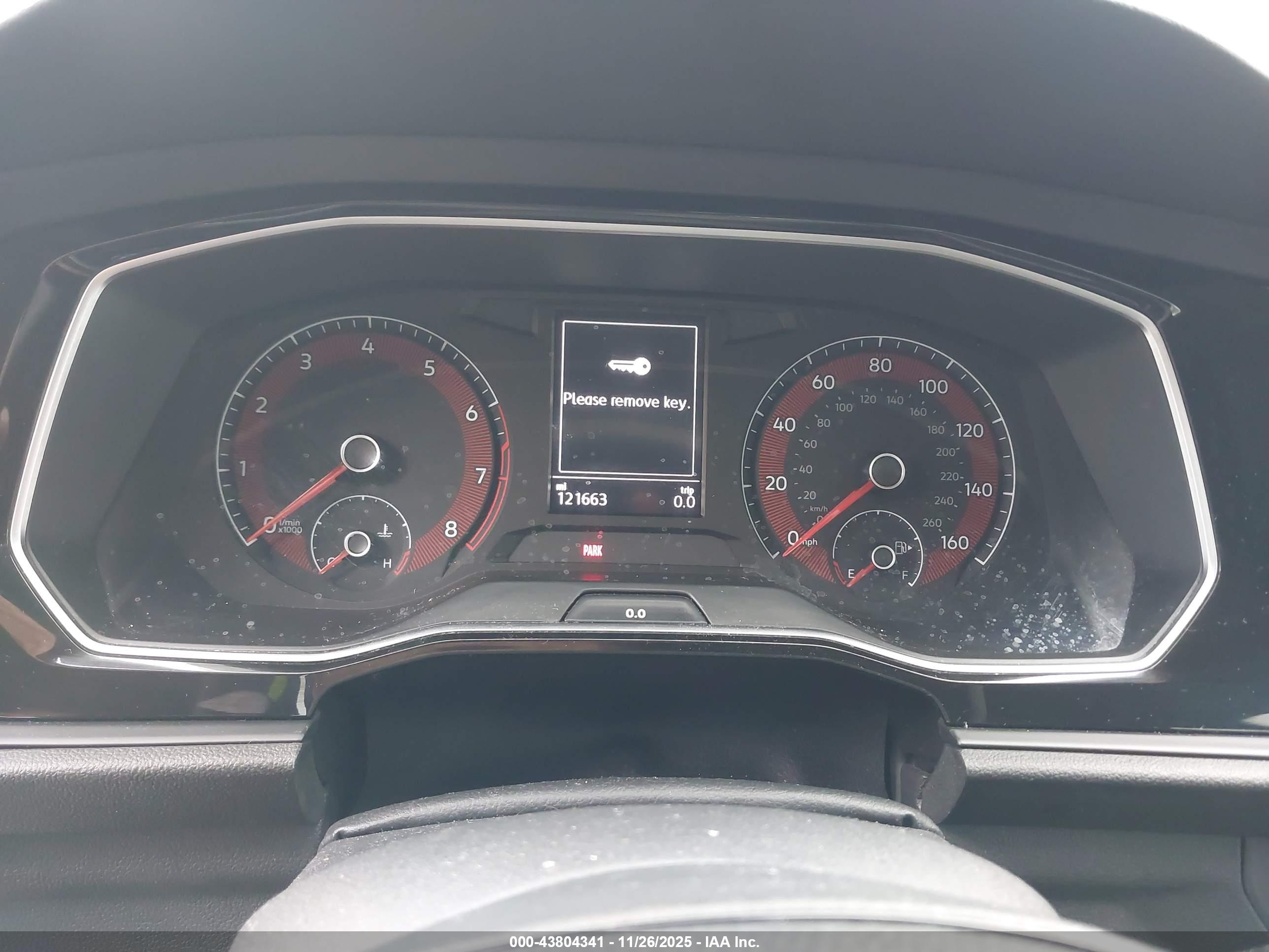 VOLKSWAGEN JETTA image 7