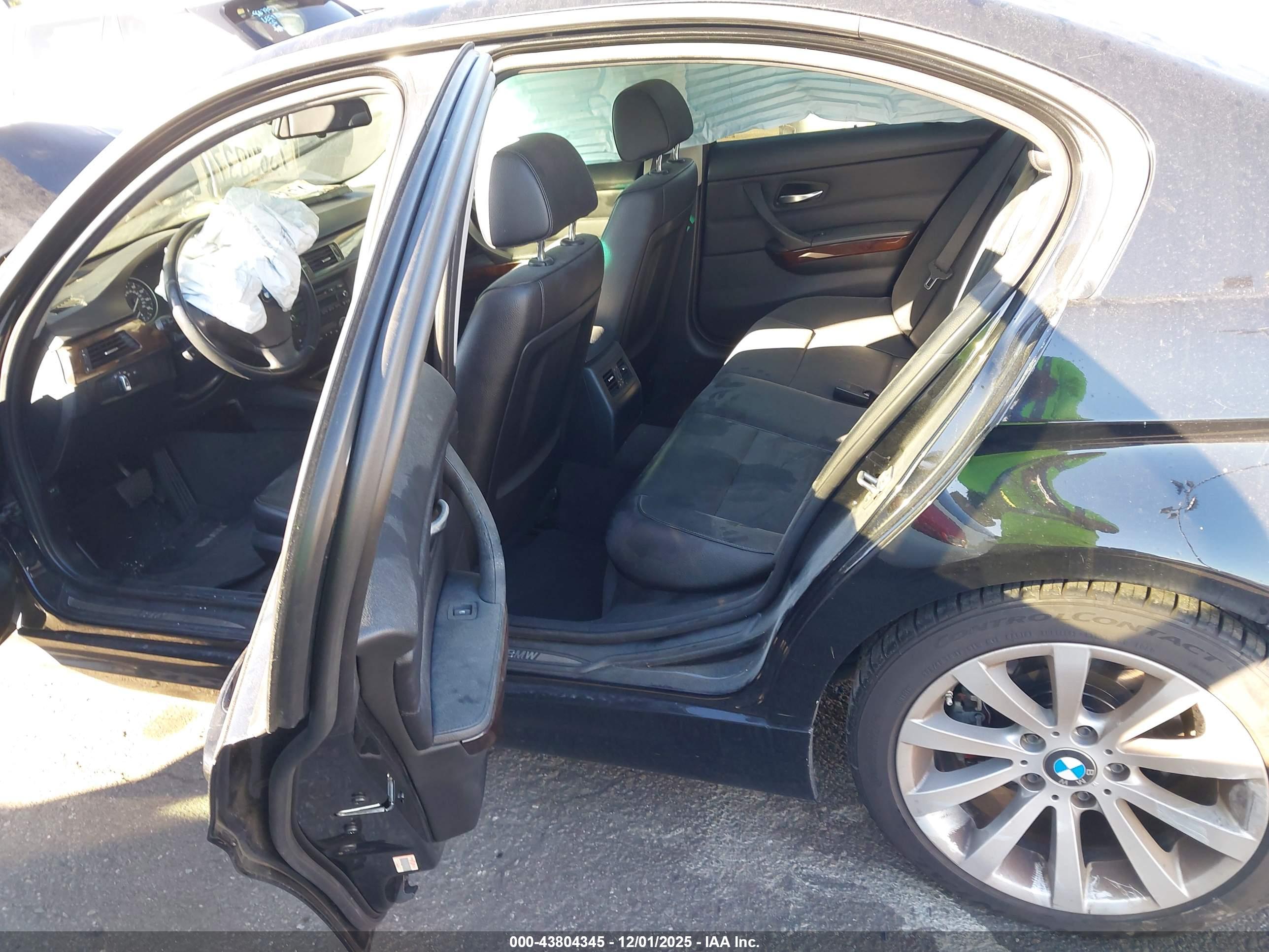 BMW 328I image 8