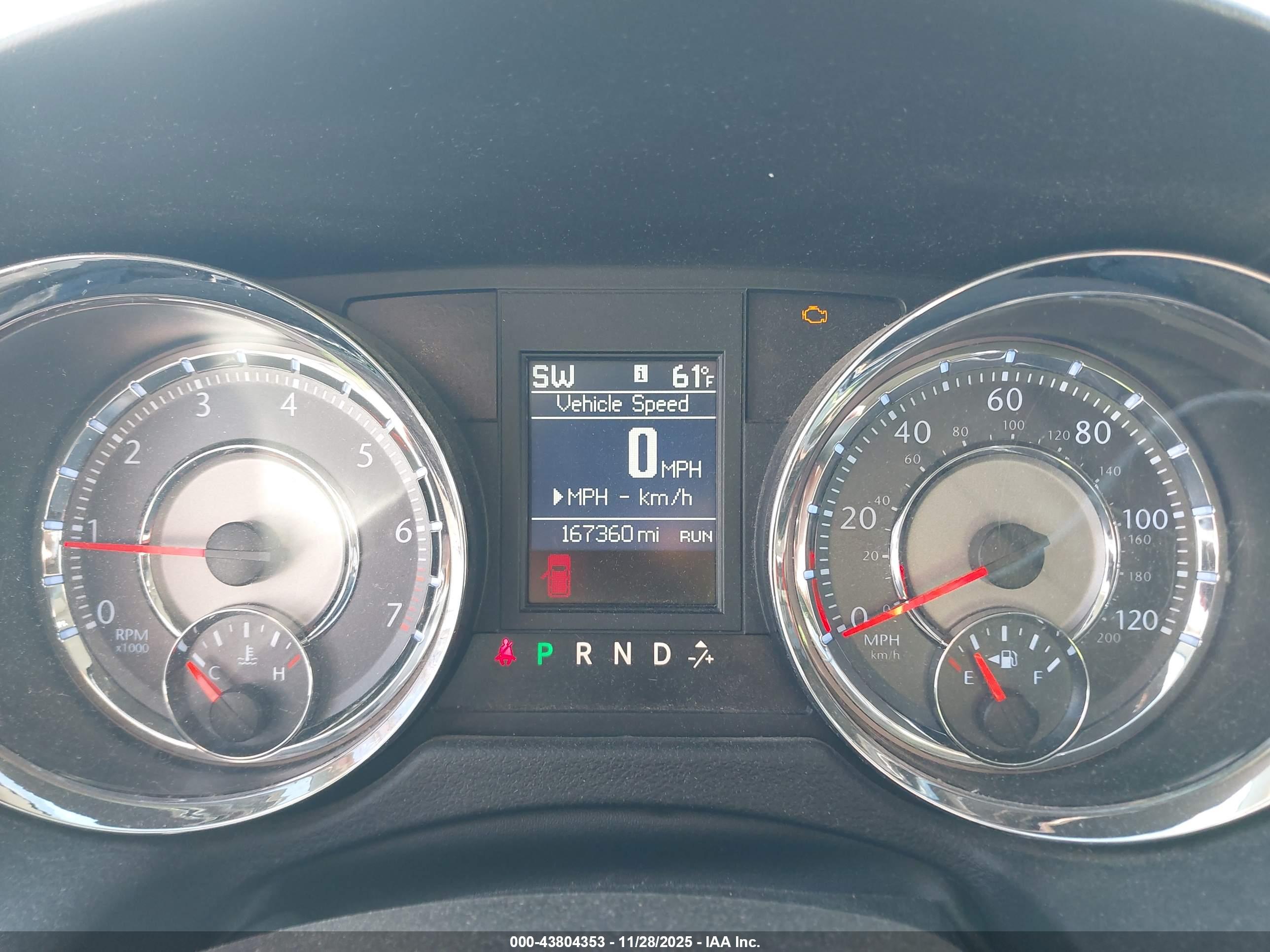 CHRYSLER TOWN image 7