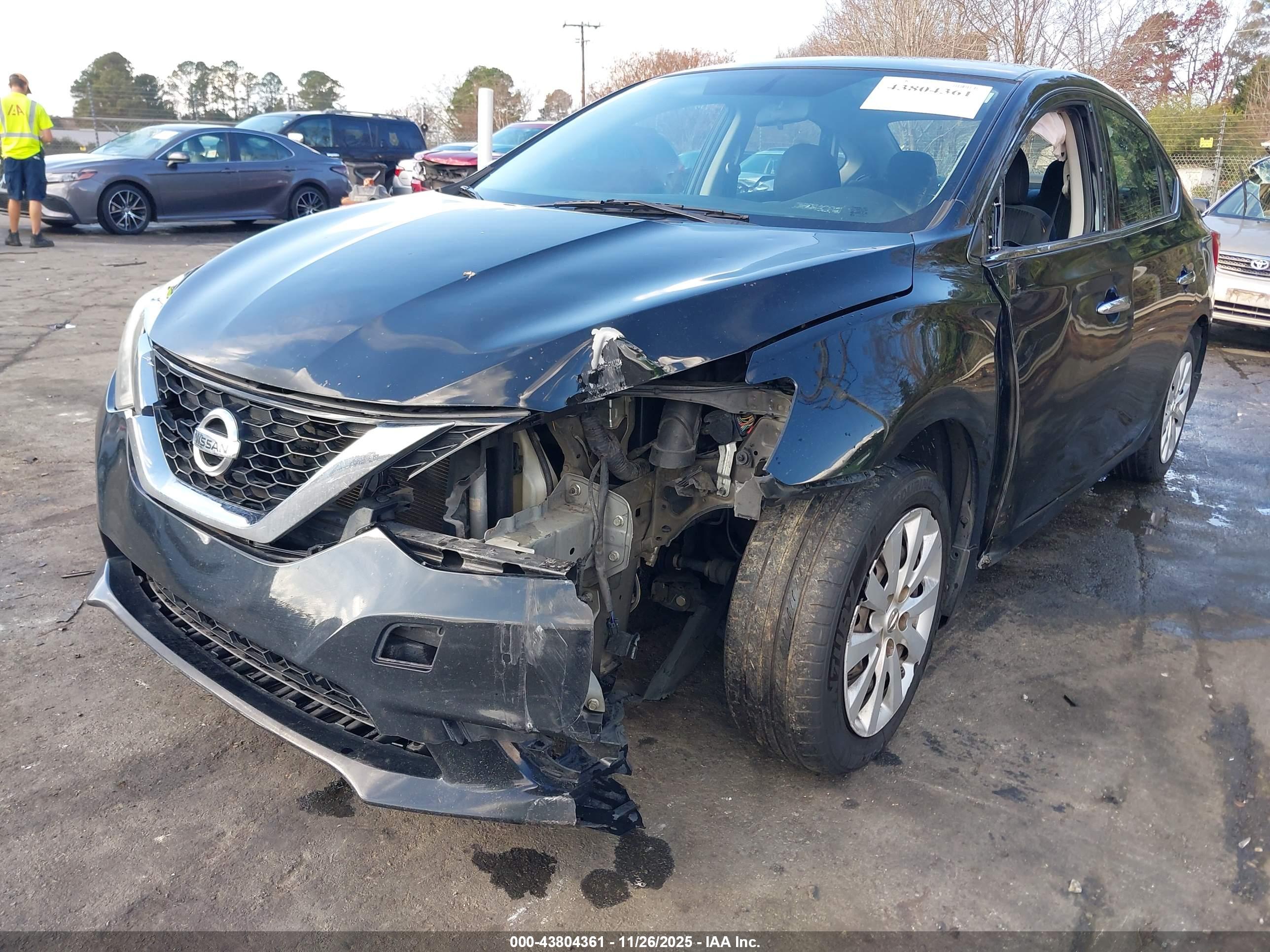 NISSAN SENTRA image 6