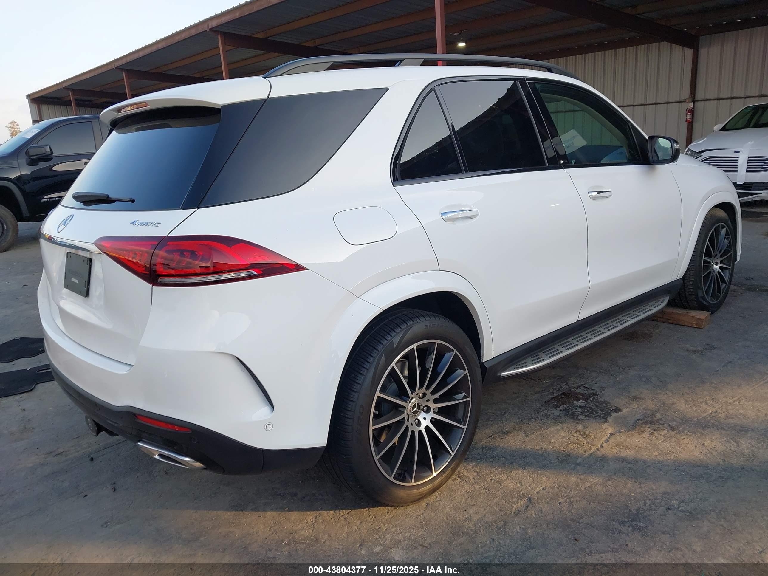 MERCEDES-BENZ GLE image 4