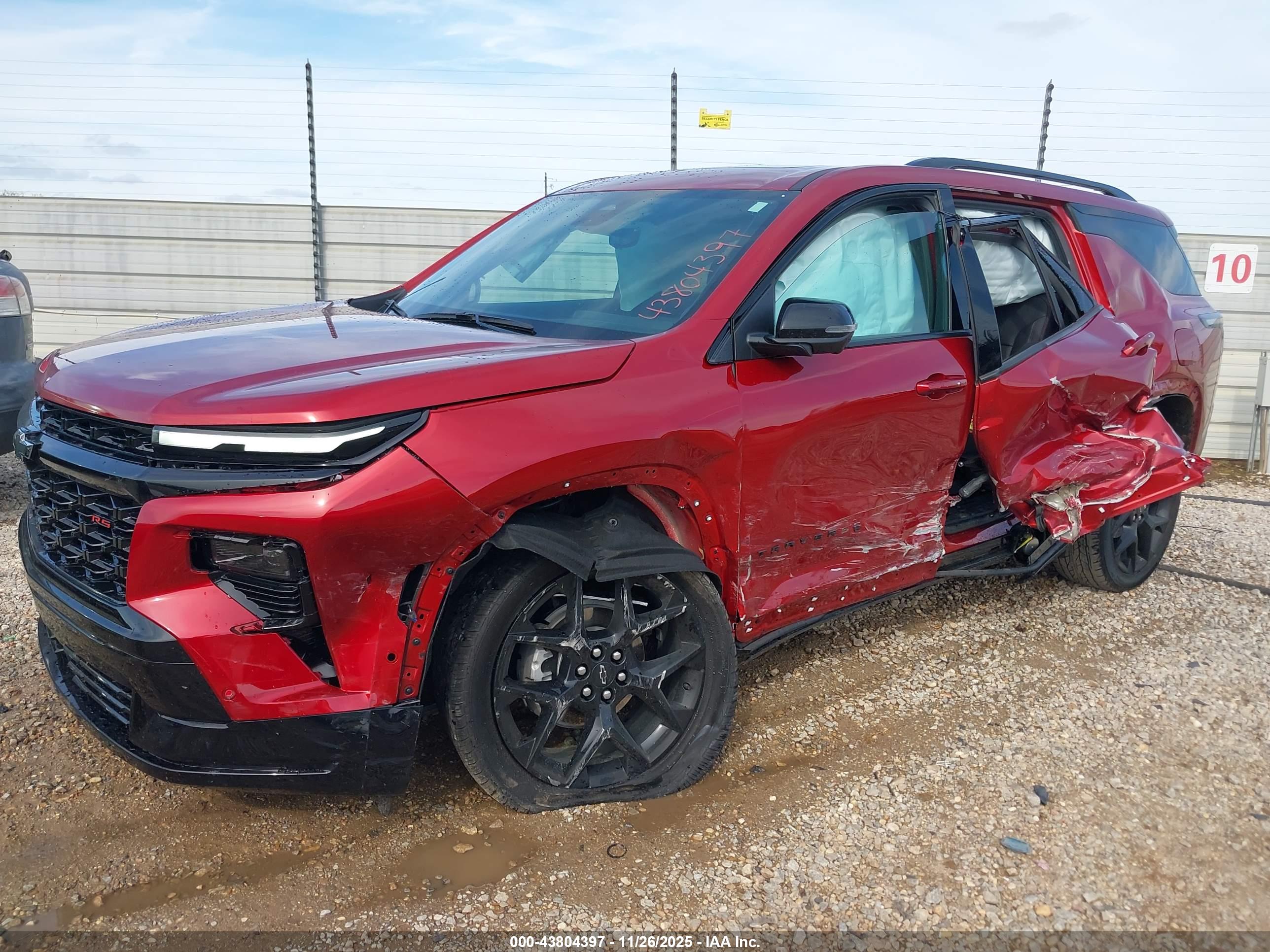 CHEVROLET TRAVERSE image 6