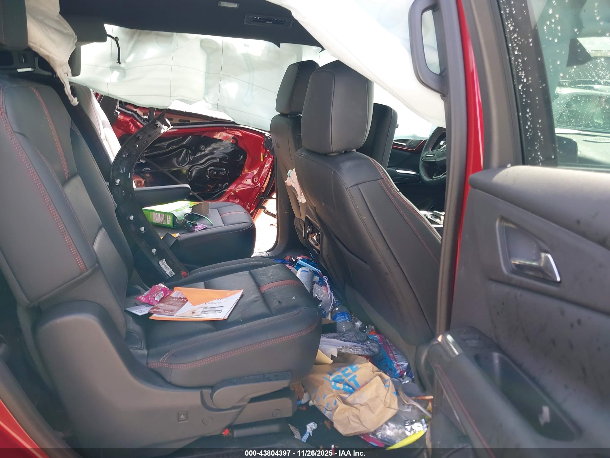 CHEVROLET TRAVERSE image 8