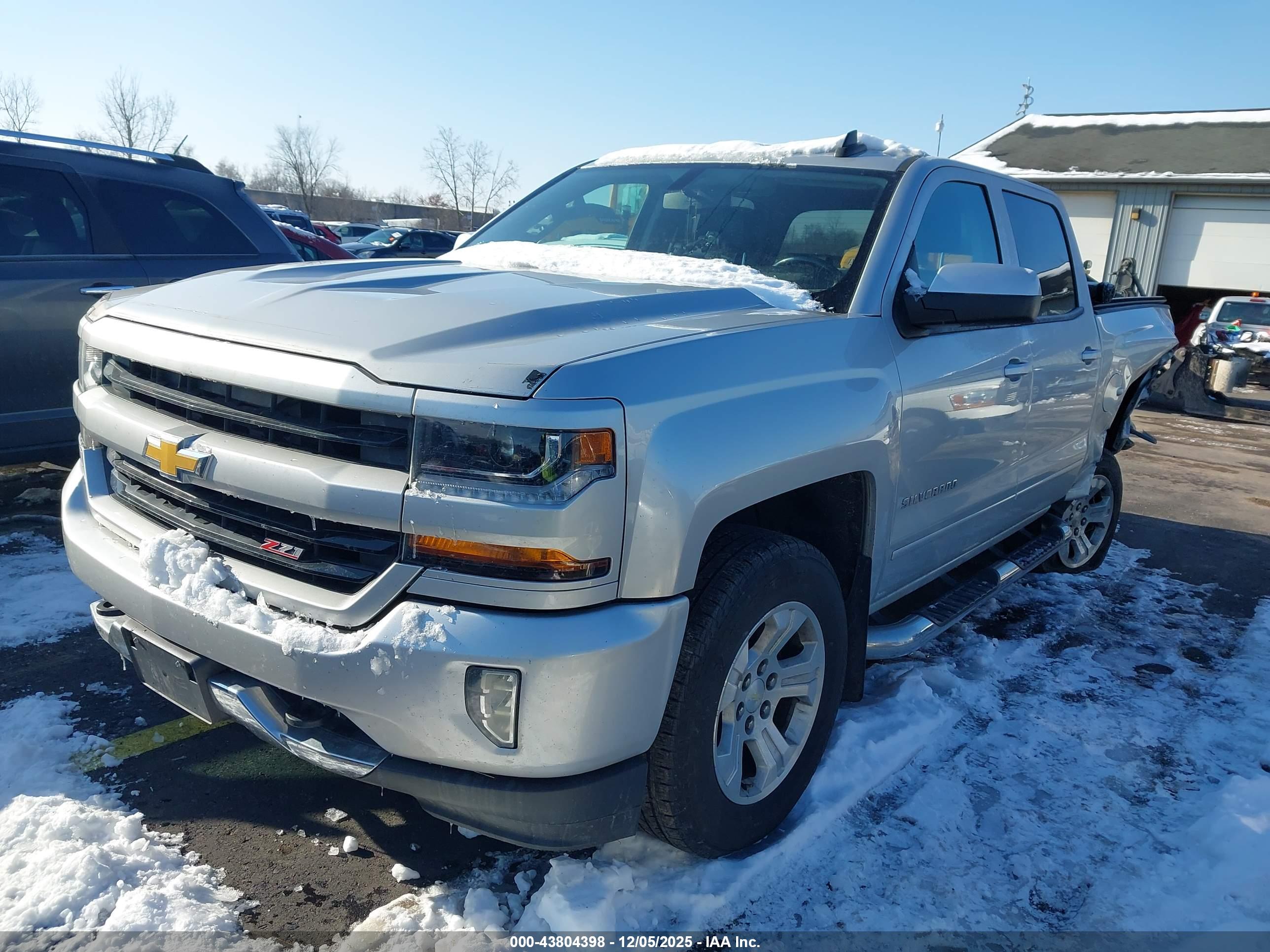 CHEVROLET SILVERADO image 2