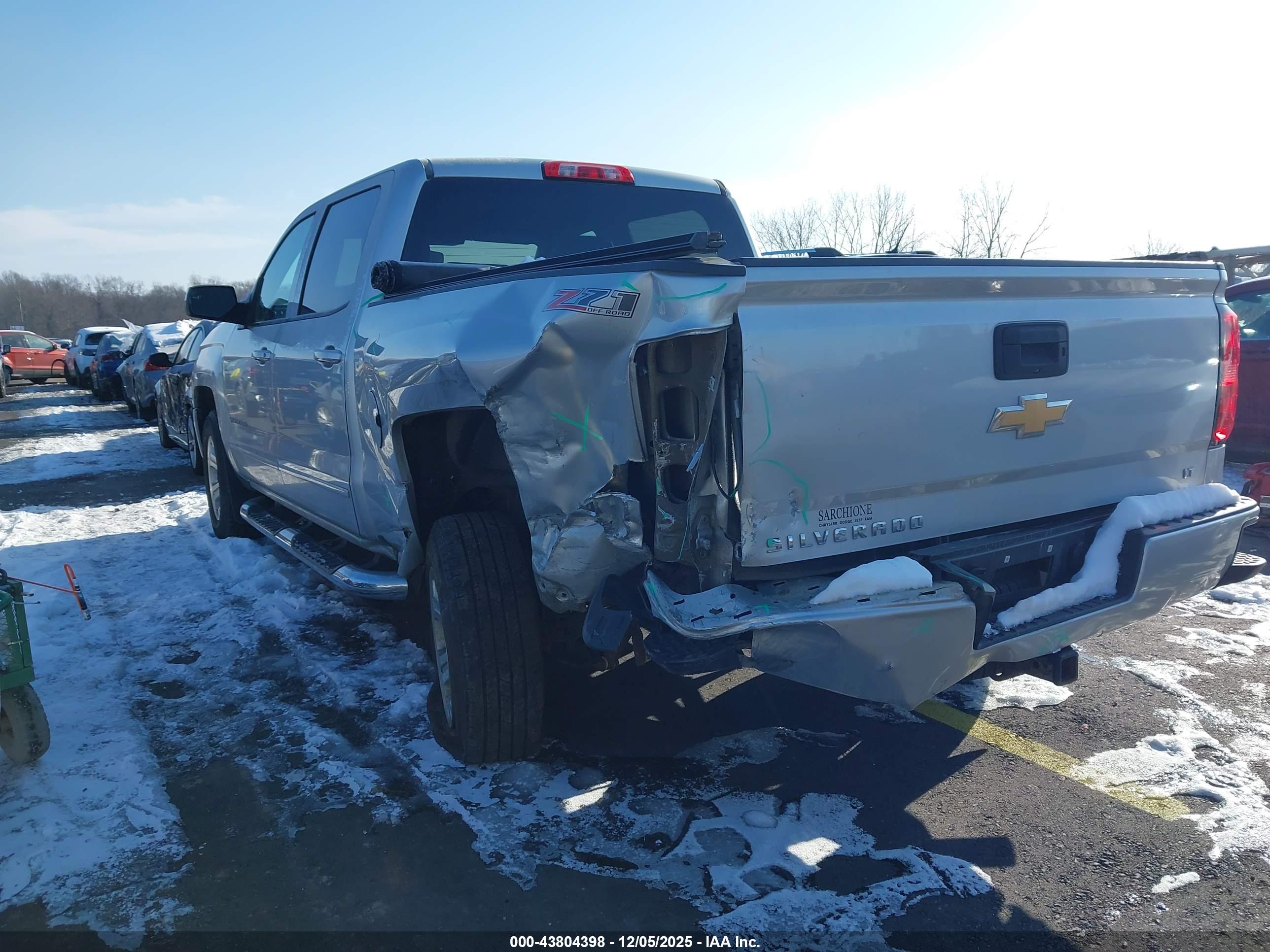 CHEVROLET SILVERADO image 3