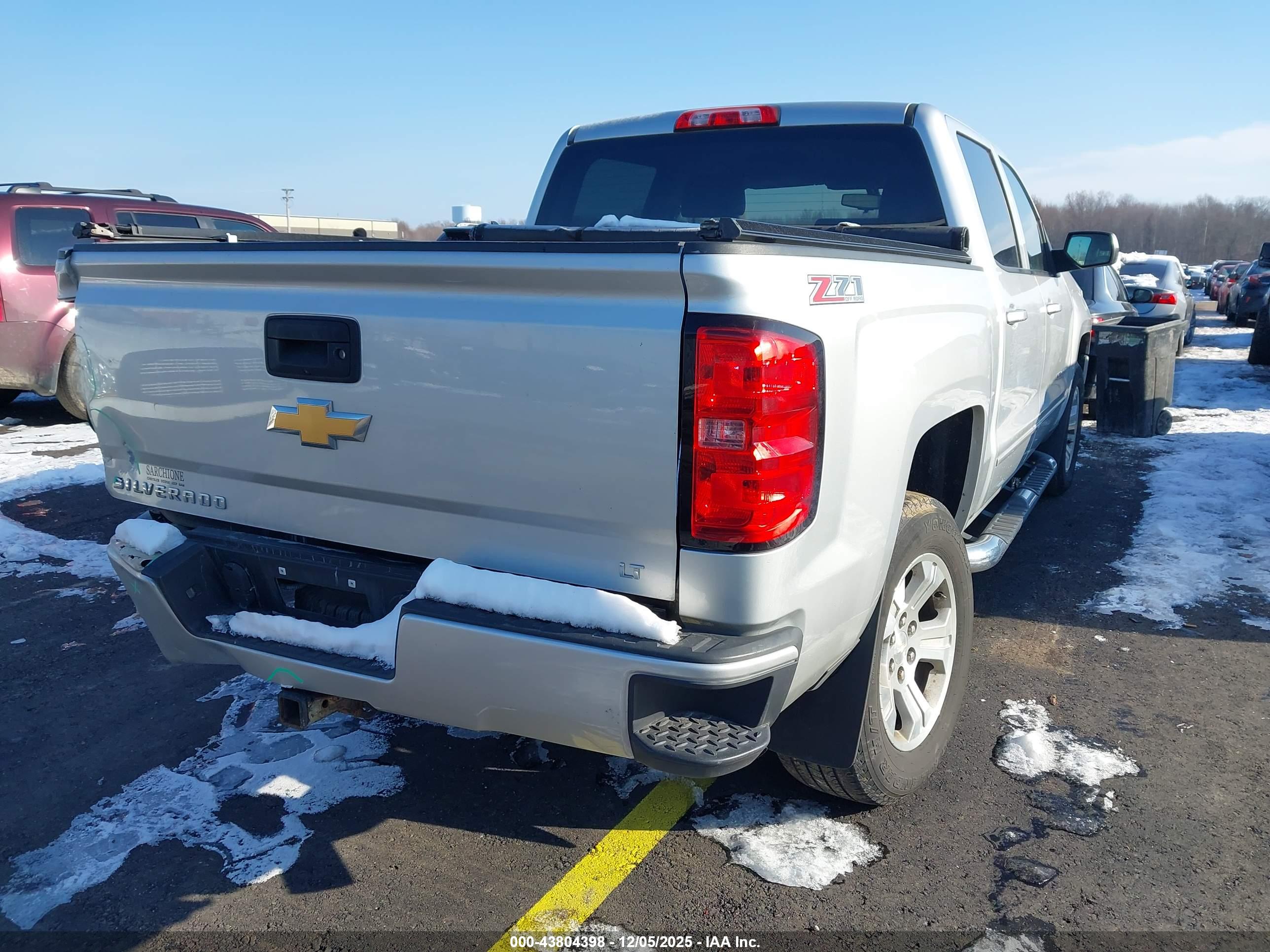 CHEVROLET SILVERADO image 4