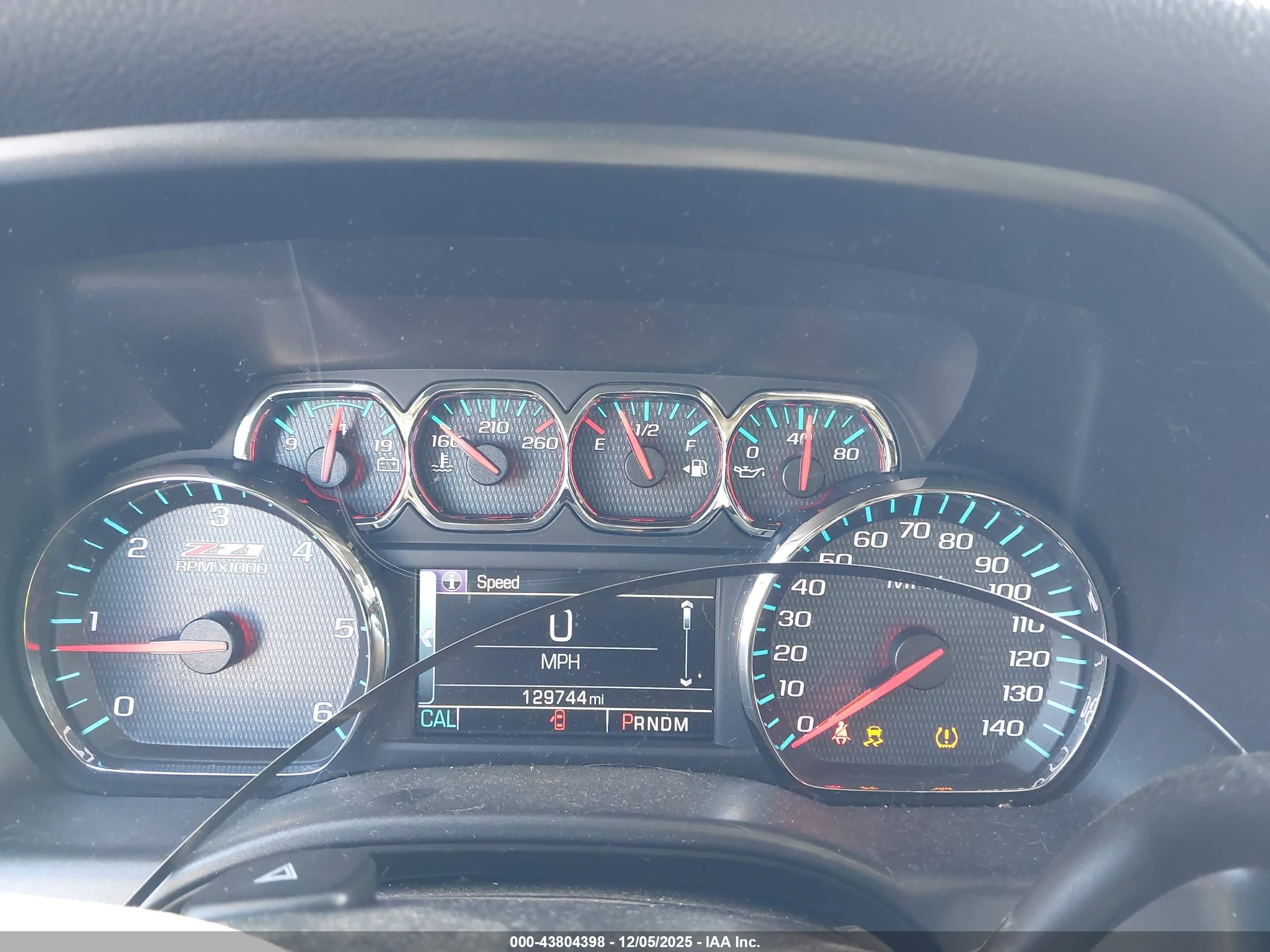 CHEVROLET SILVERADO image 7