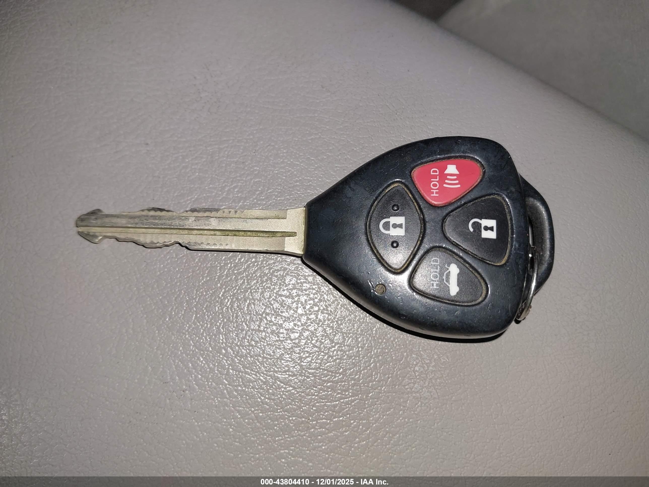 TOYOTA CAMRY image 11