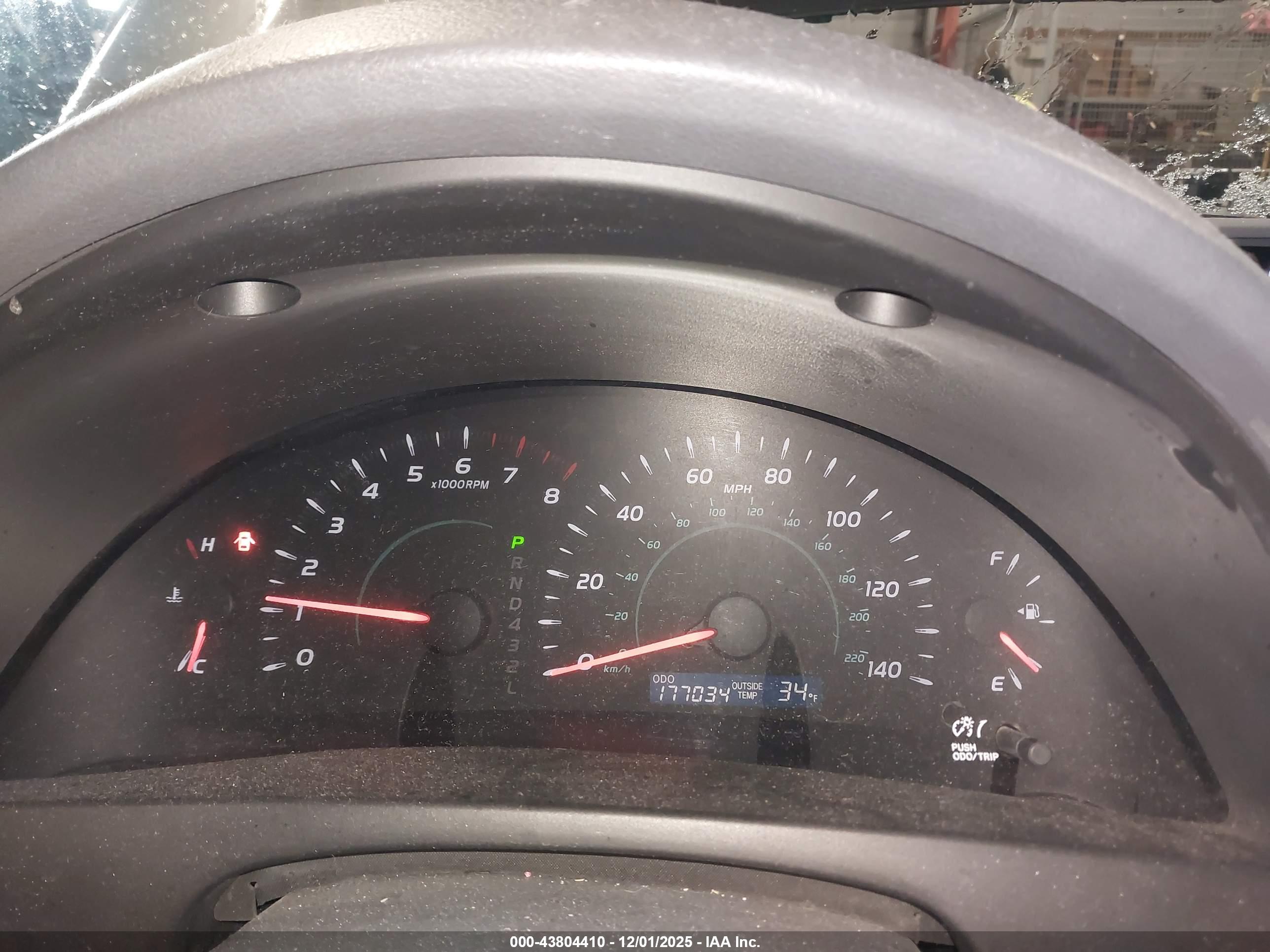 TOYOTA CAMRY image 7