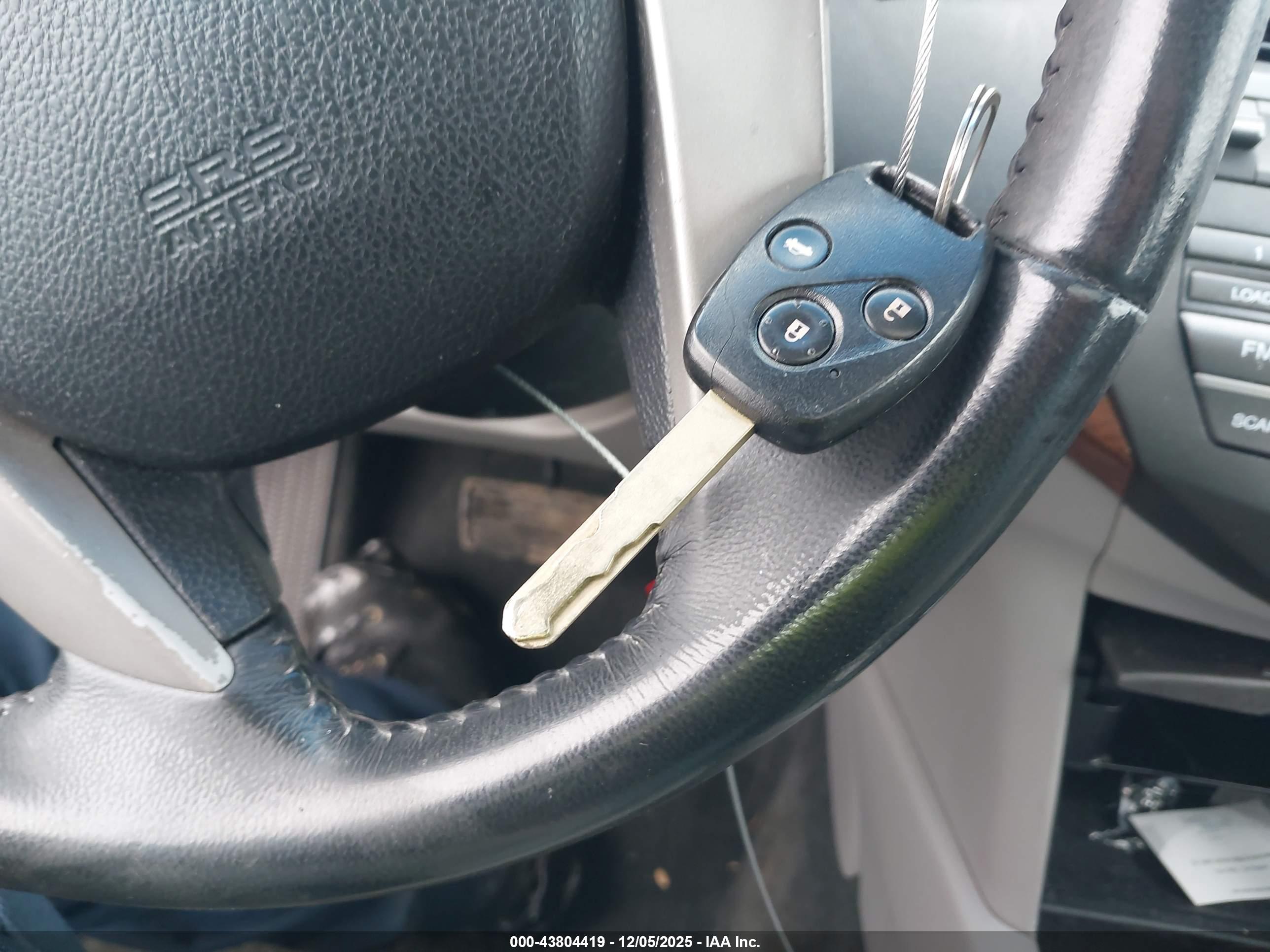 HONDA ACCORD image 11