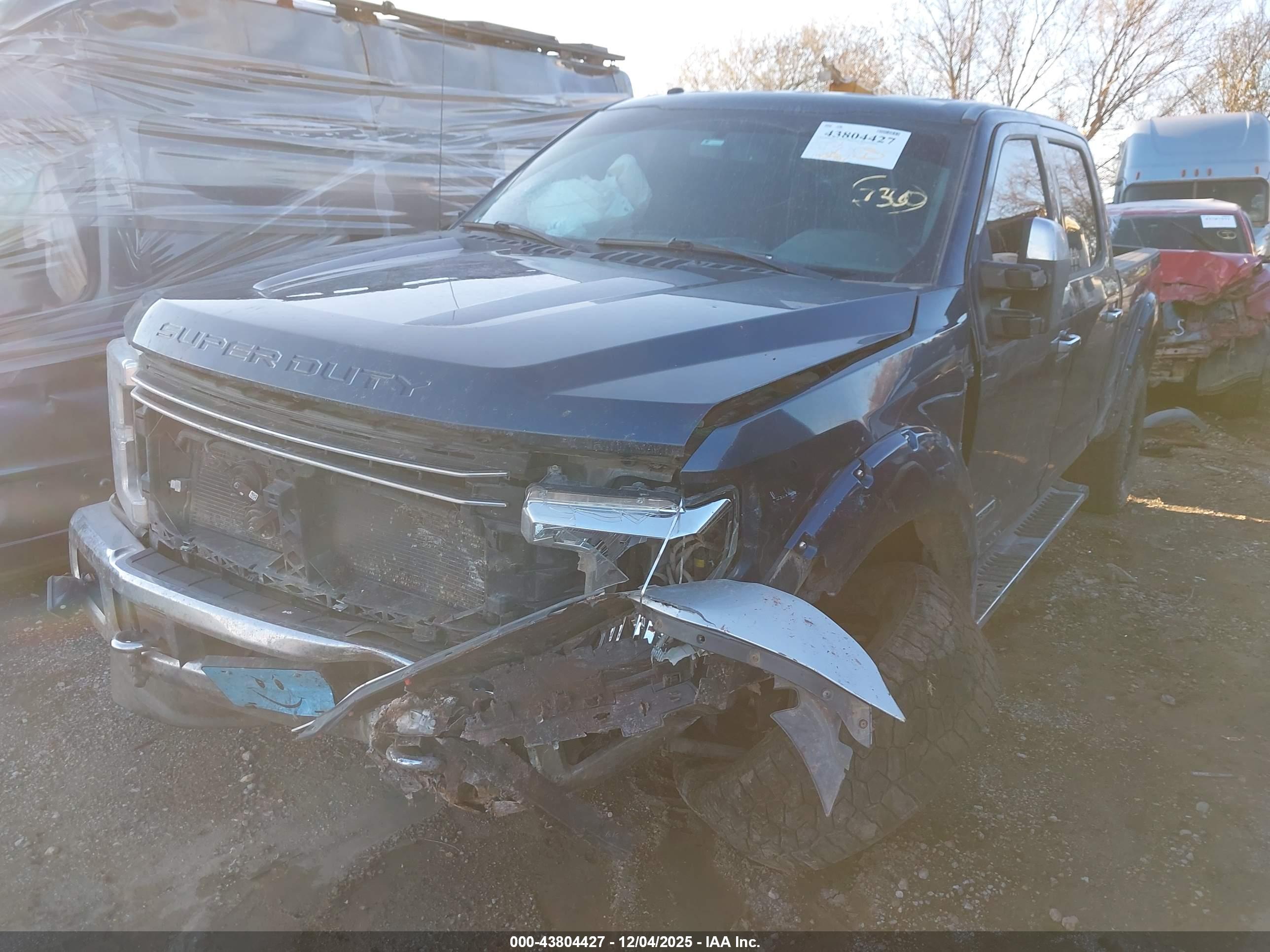 FORD F-250 image 2