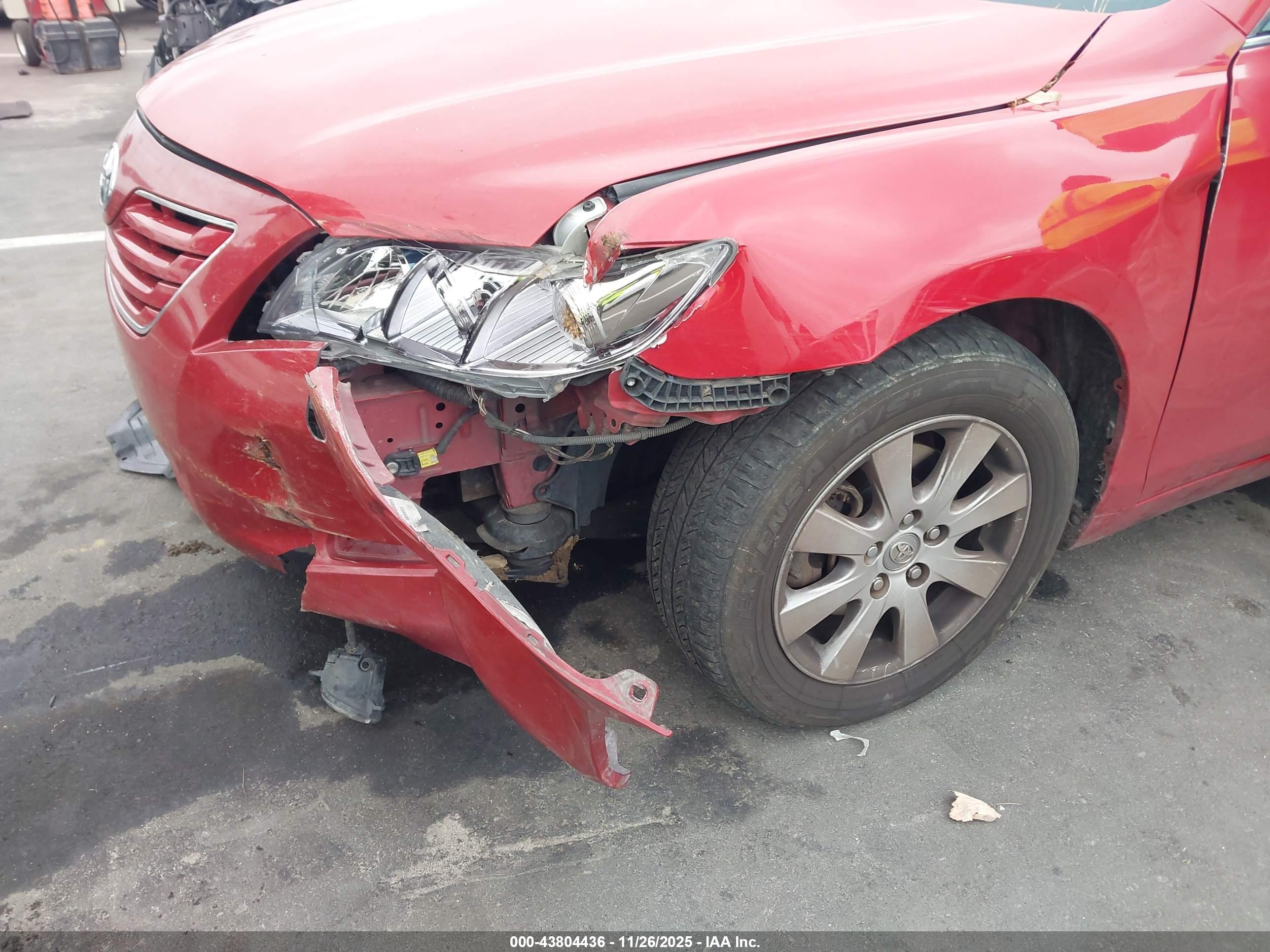 TOYOTA CAMRY image 6