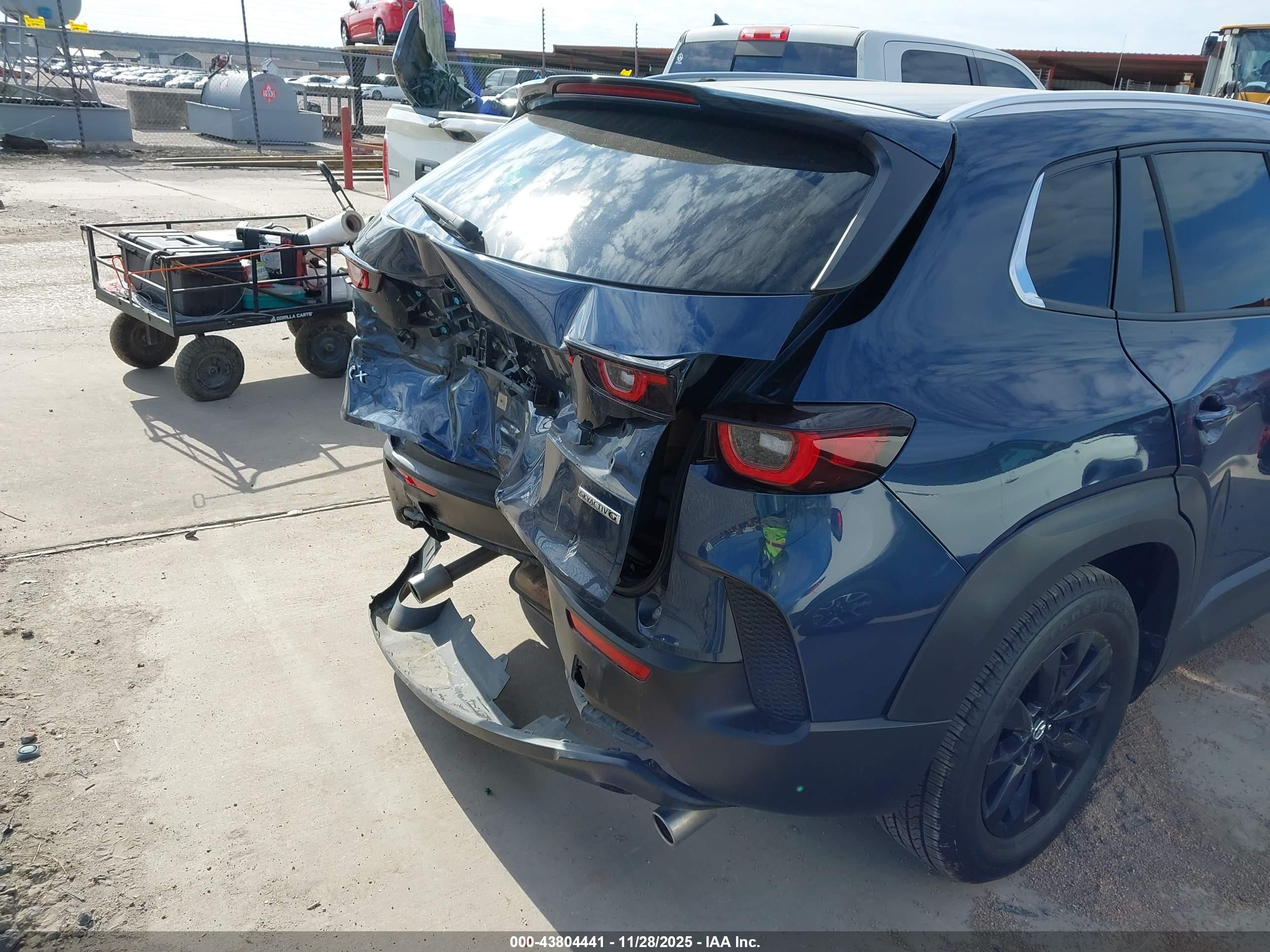 MAZDA CX-50 image 6