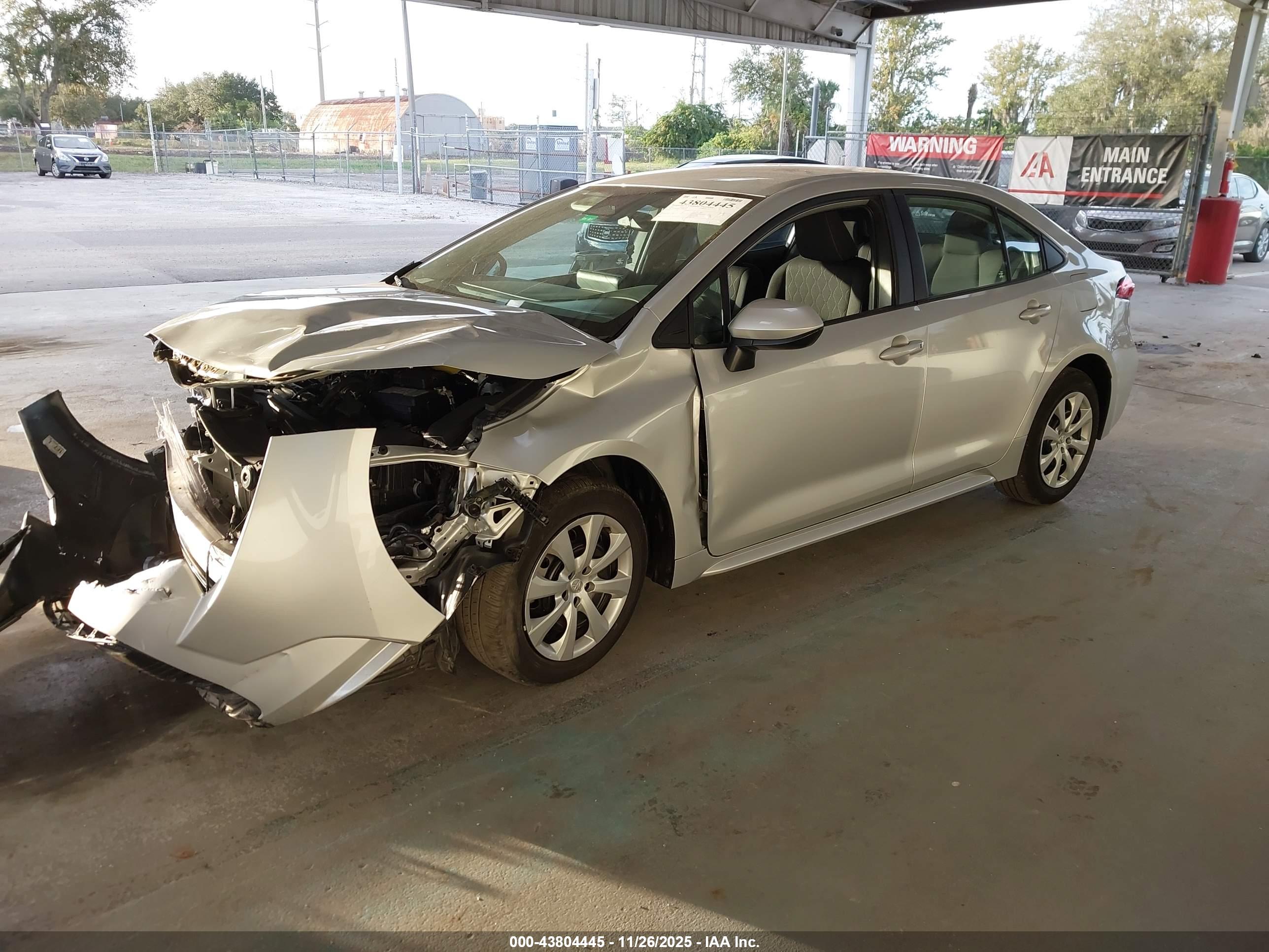 TOYOTA COROLLA image 2