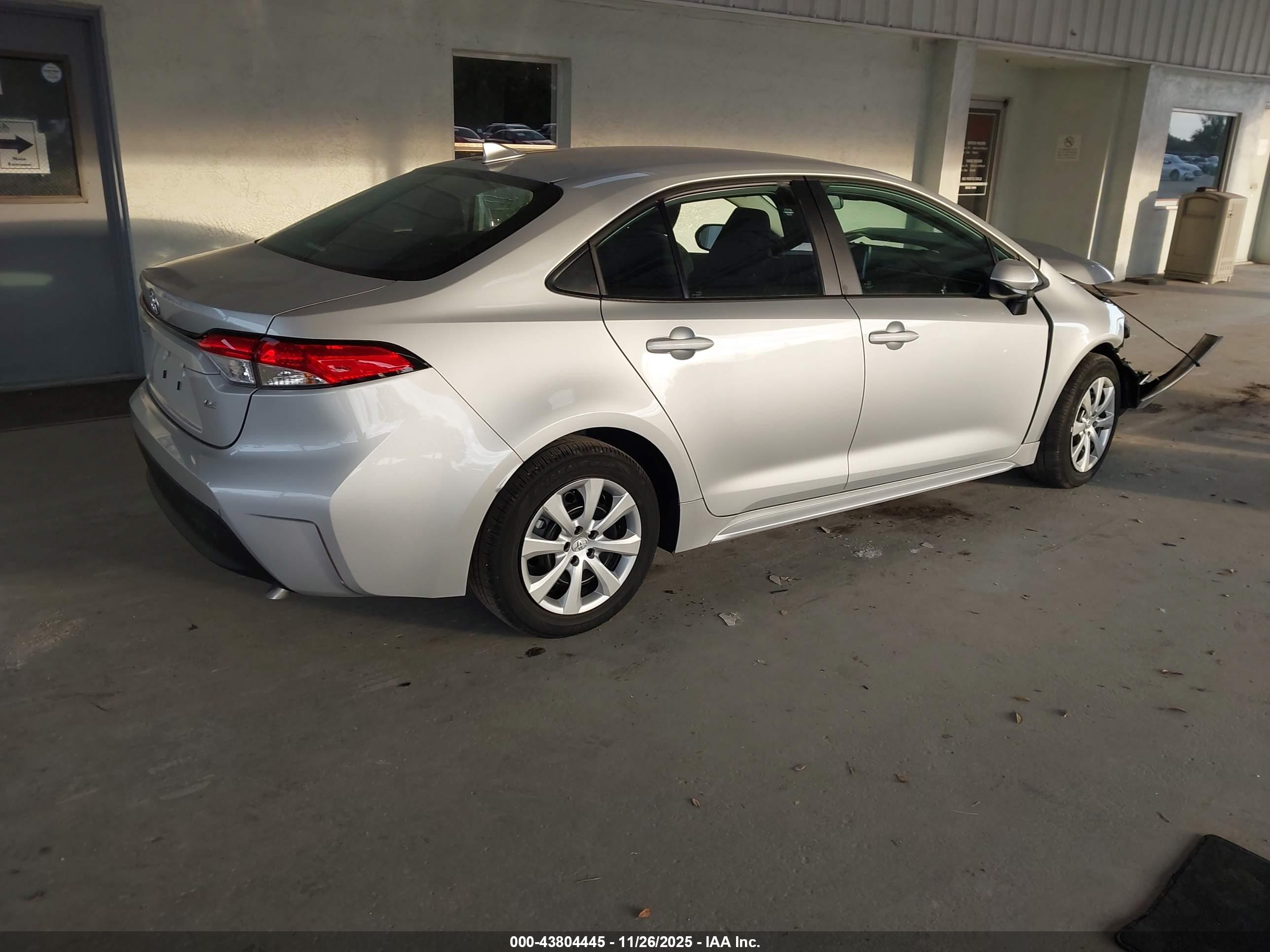 TOYOTA COROLLA image 4
